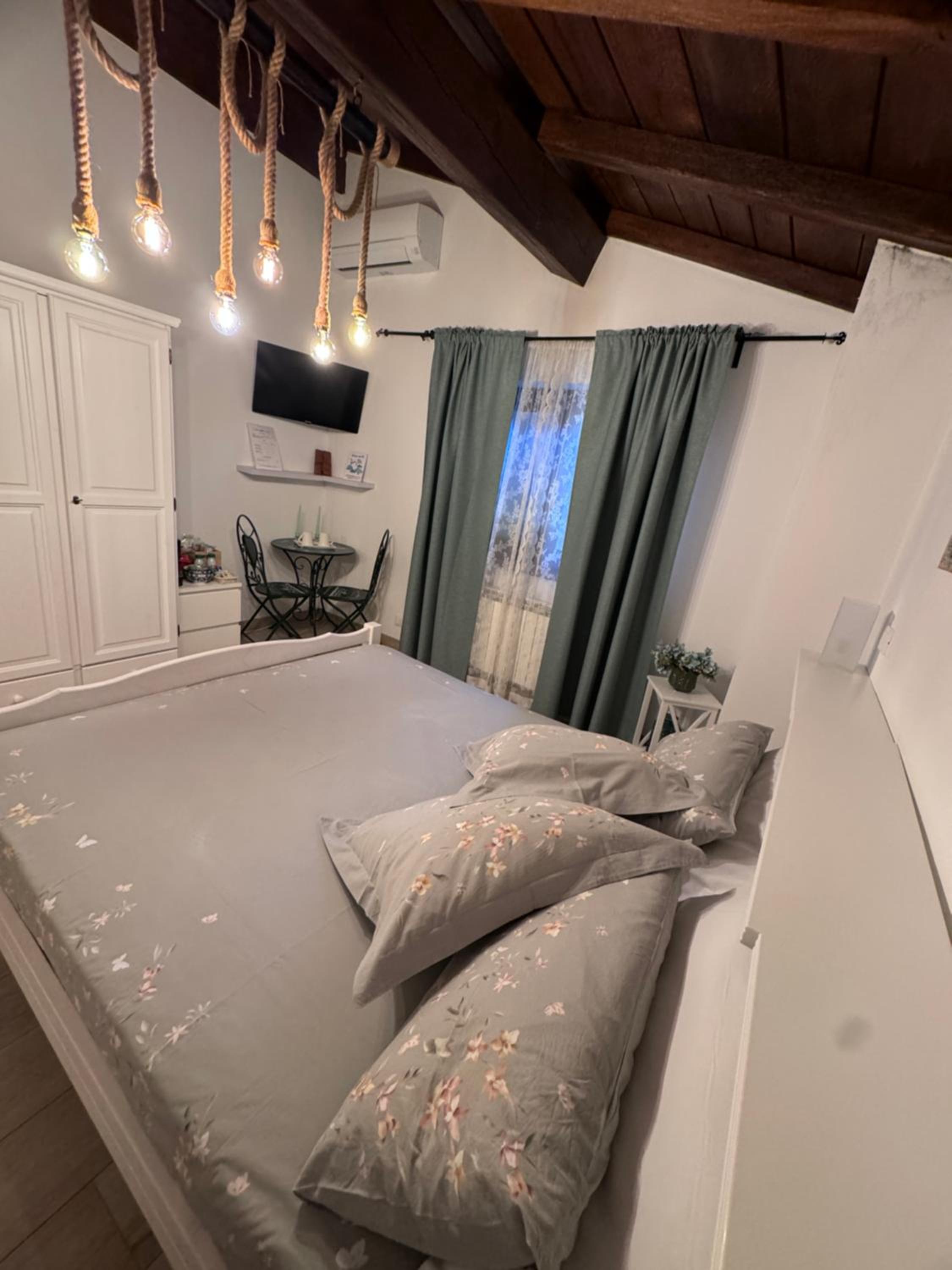 Large Double Room - Photo 41