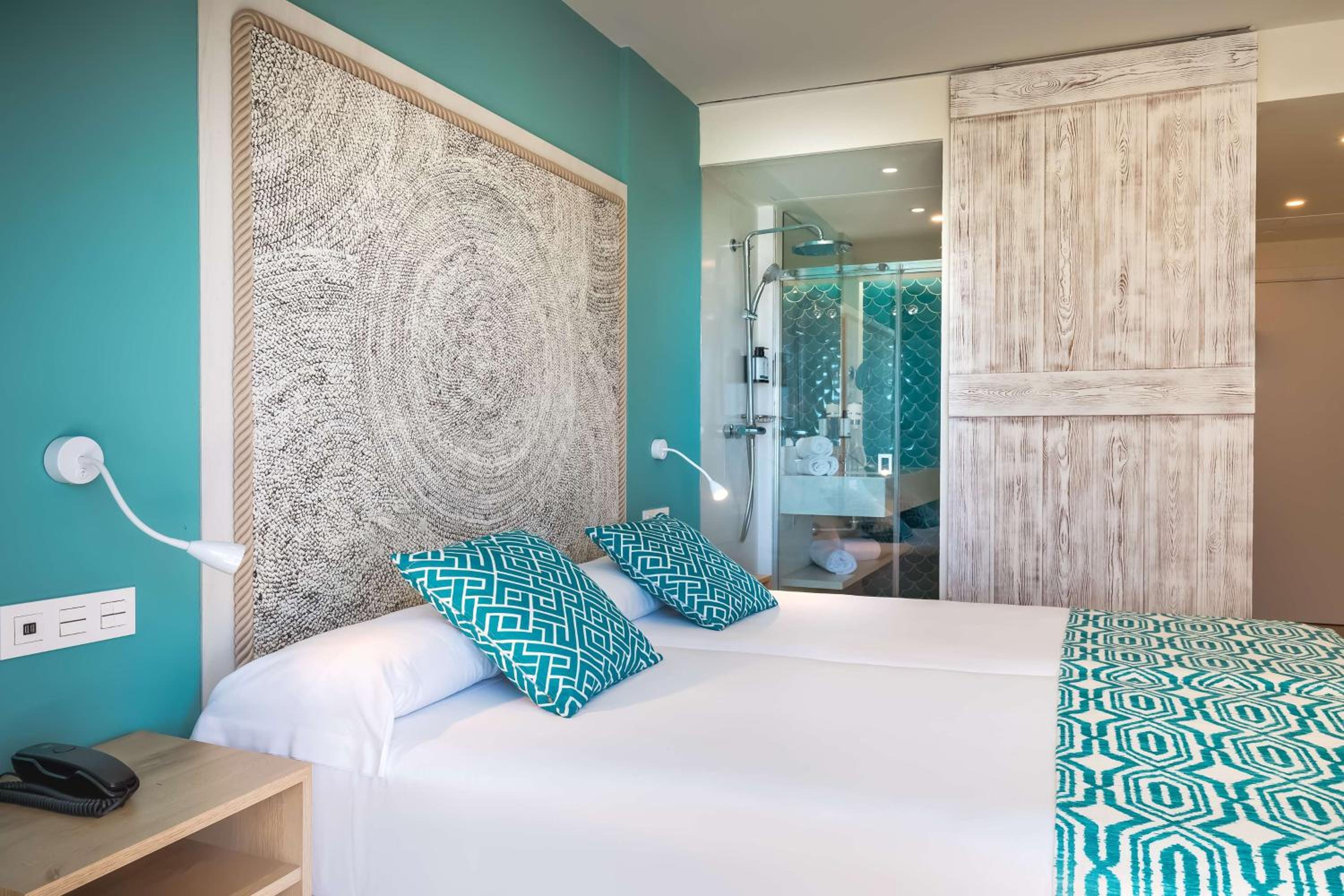 Double Room - Photo 3