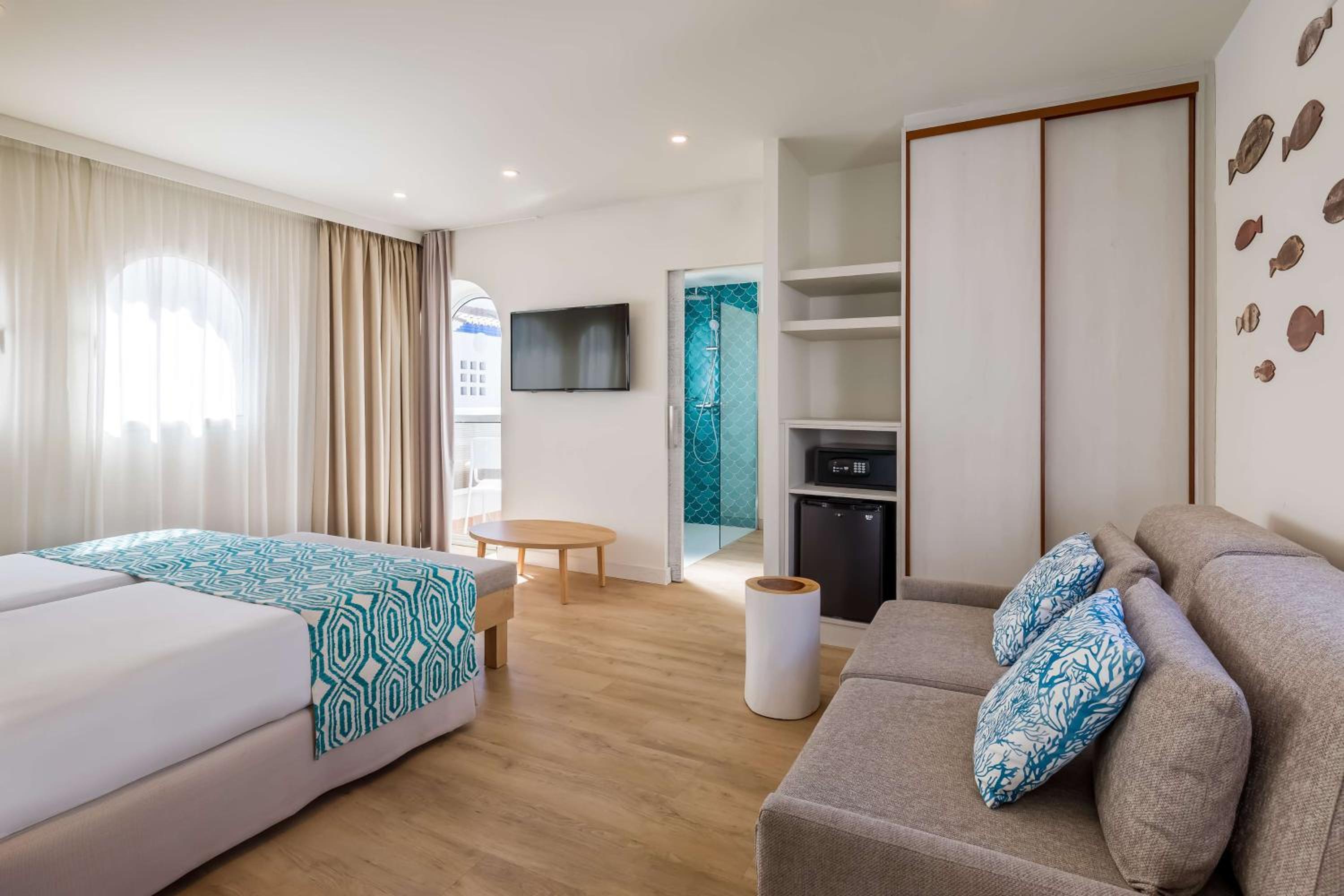 Superior Room - Photo 2