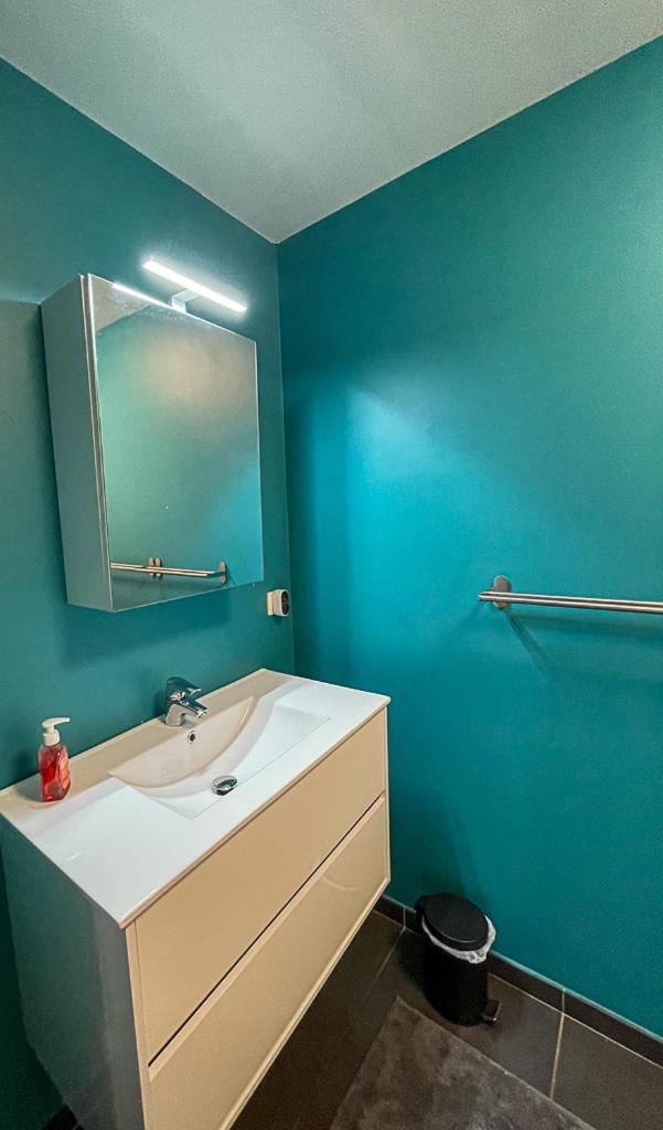 Two-Bedroom Apartment - Photo 14