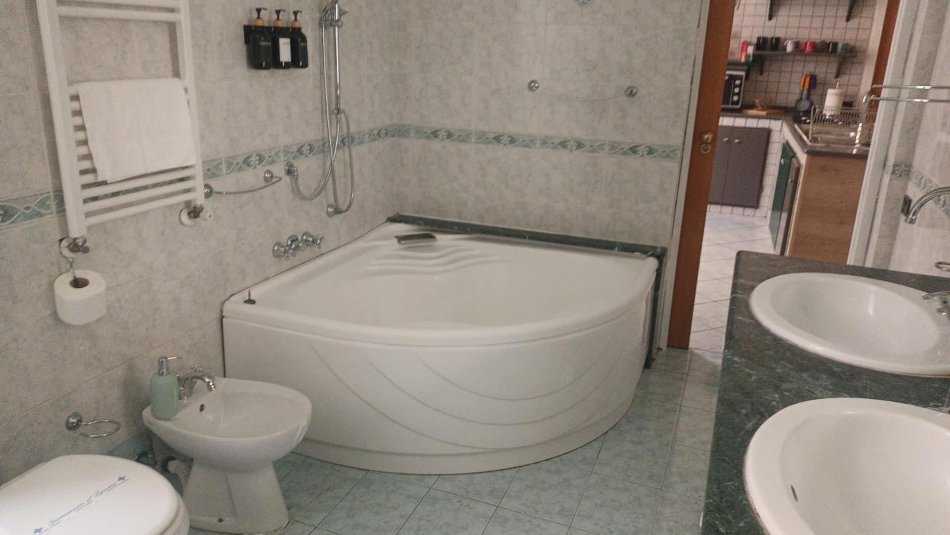 Quadruple Room With Private External Bathroom