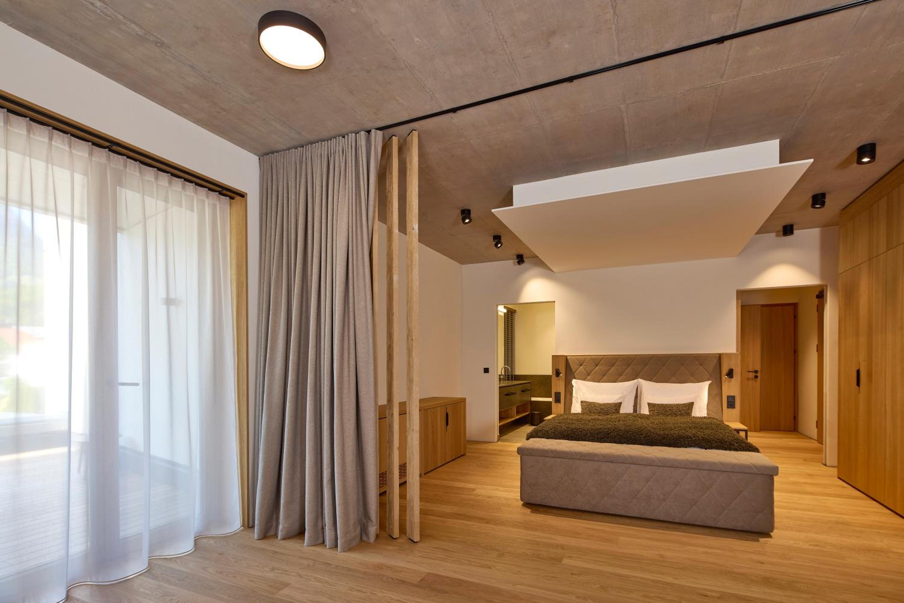 Suite with Mountain View