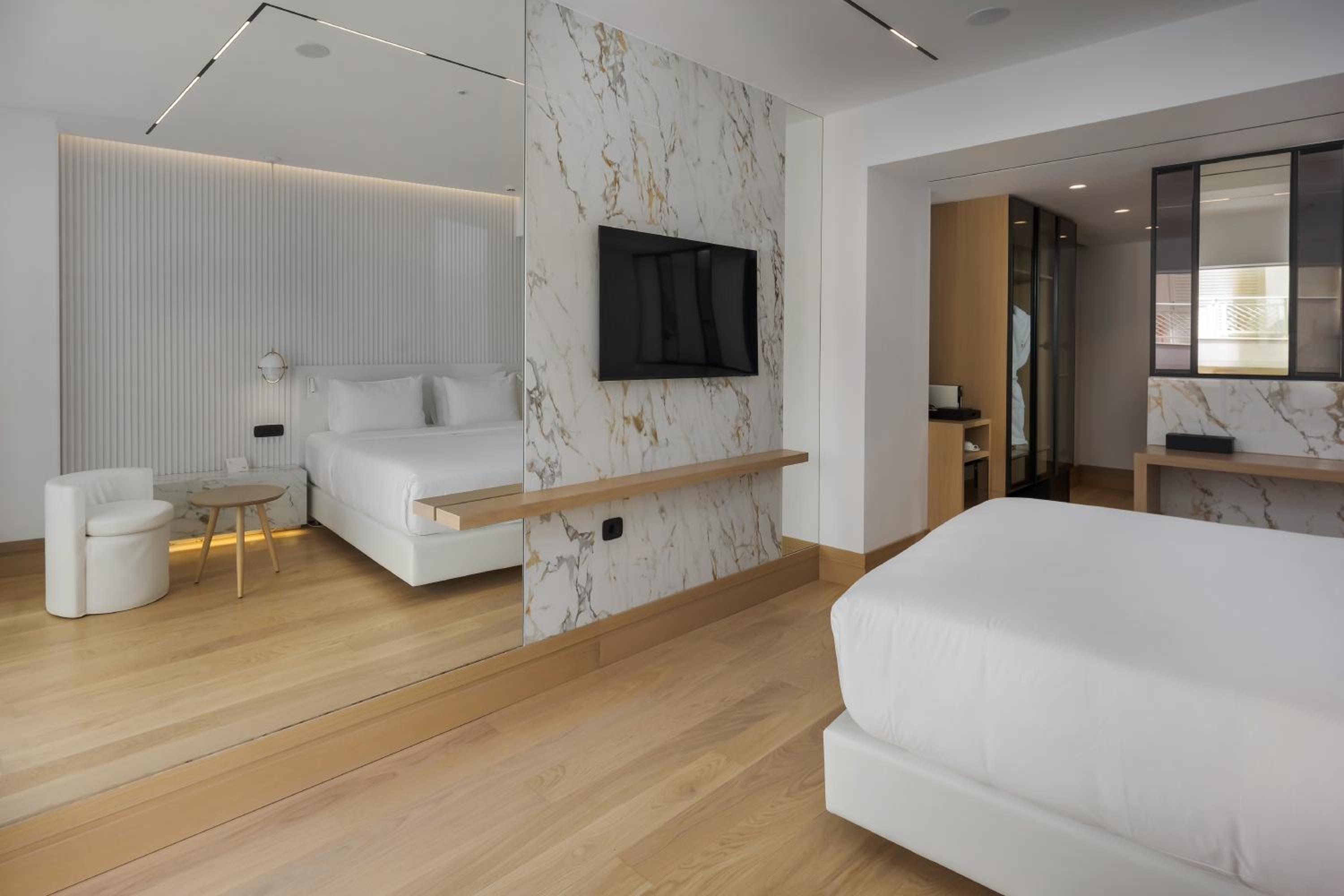 Junior Suite - Photo 9