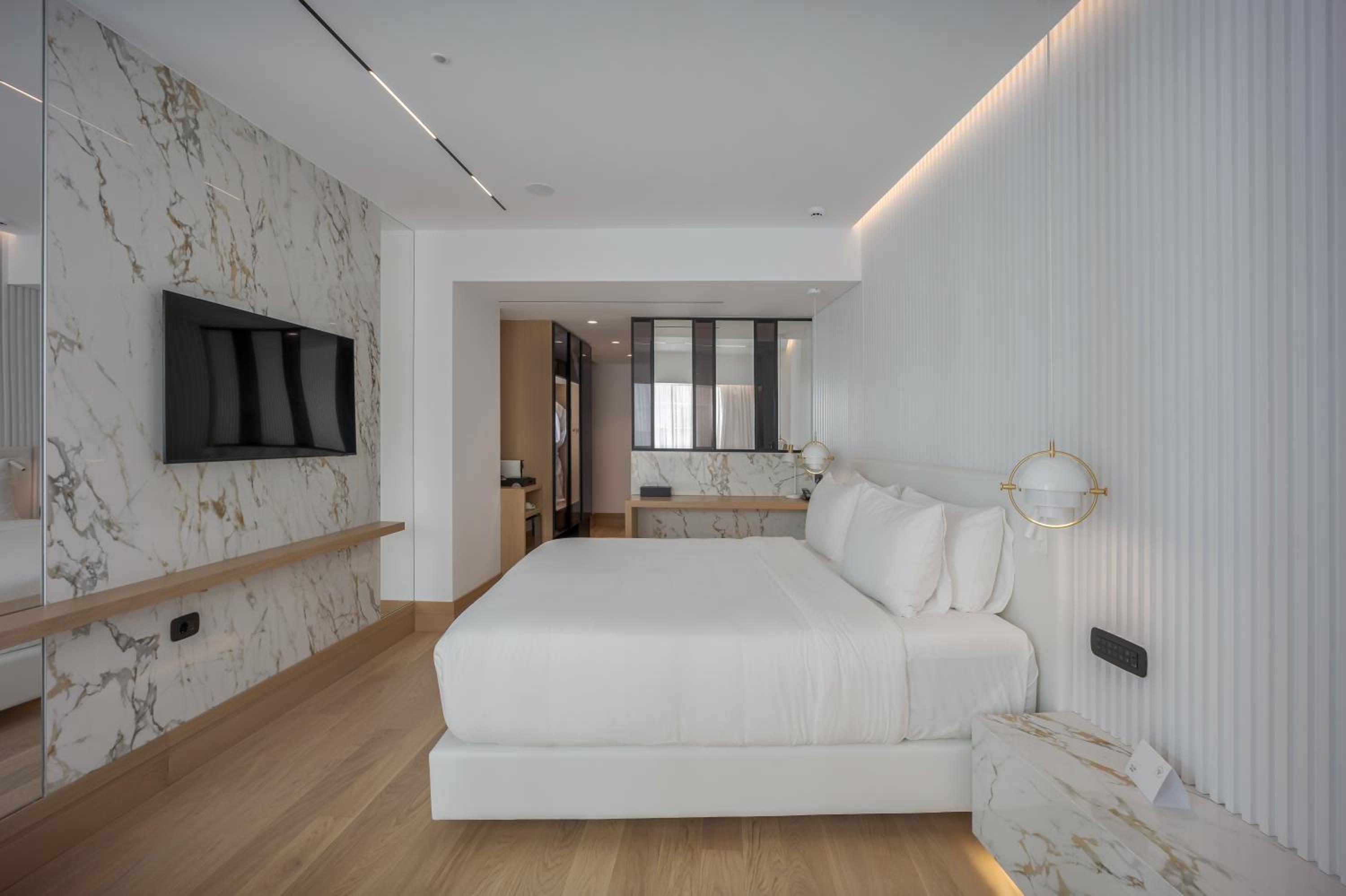 Junior Suite - Photo 11
