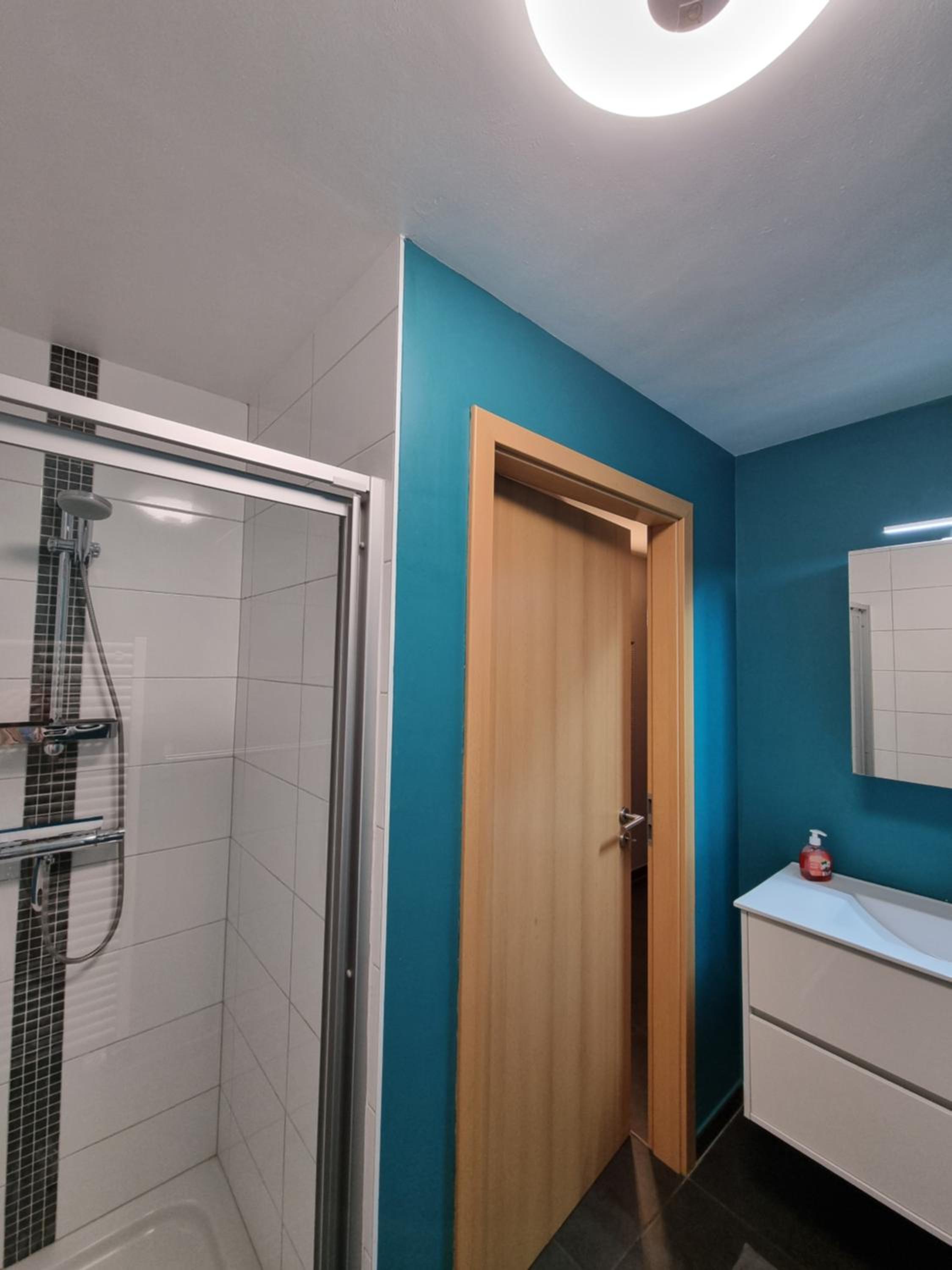 Two-Bedroom Apartment - Photo 26