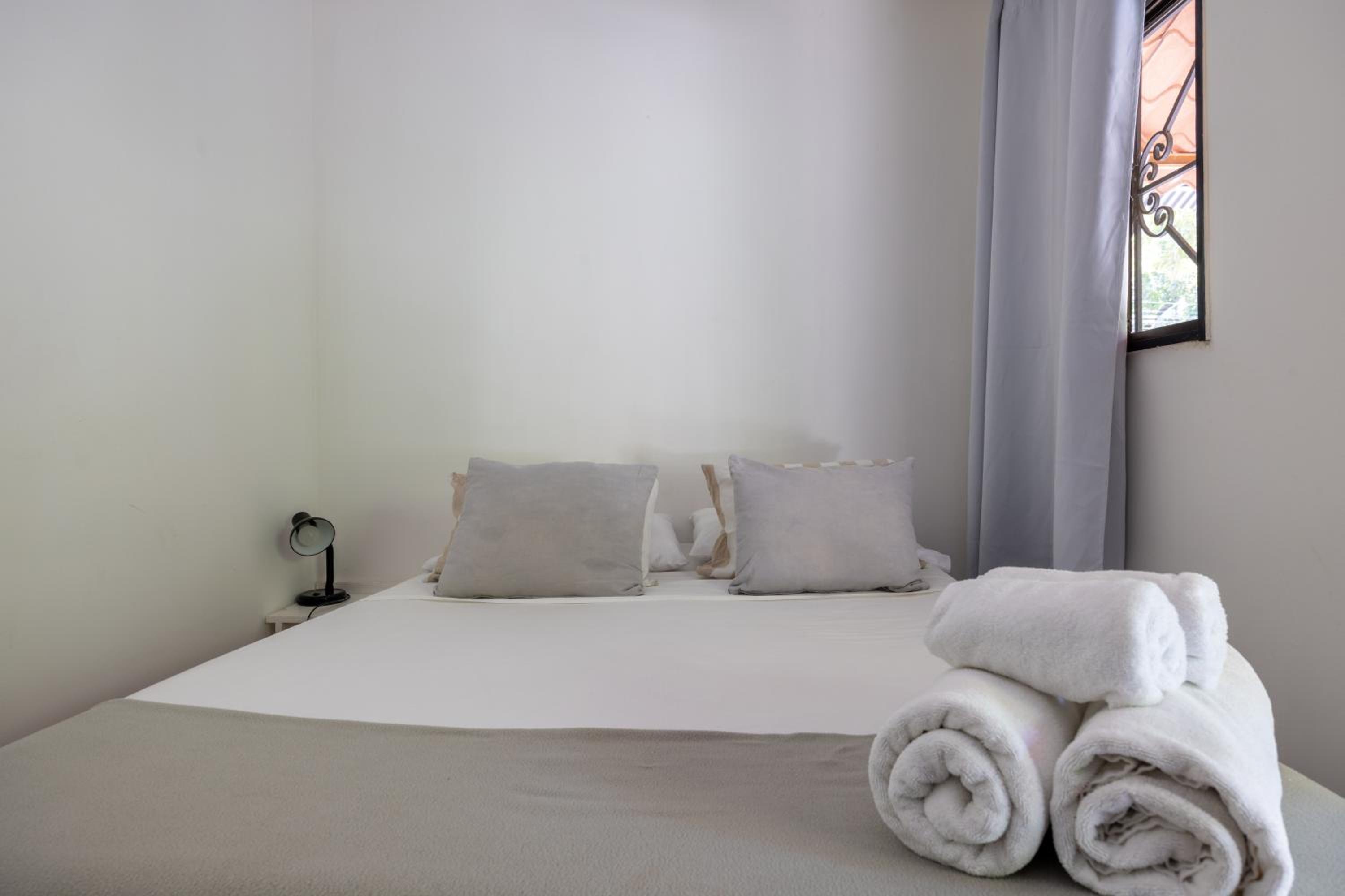 Standard Double Room with Shared Bathroom photo 2