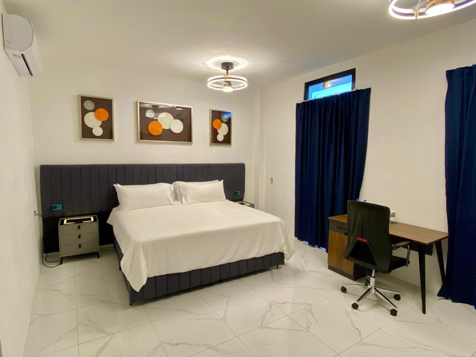 Junior Suite with Balcony photo 3