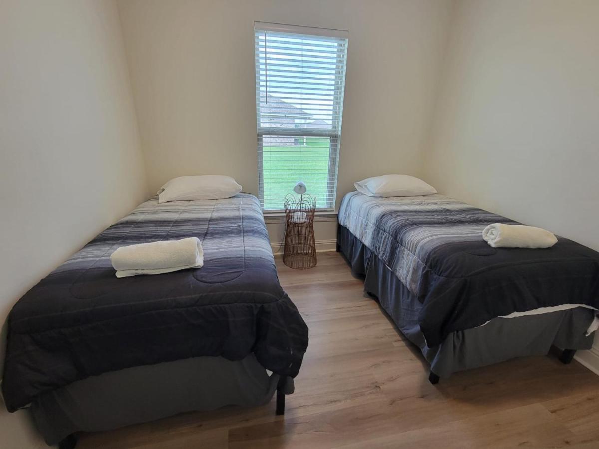 Four-Bedroom House photo 1