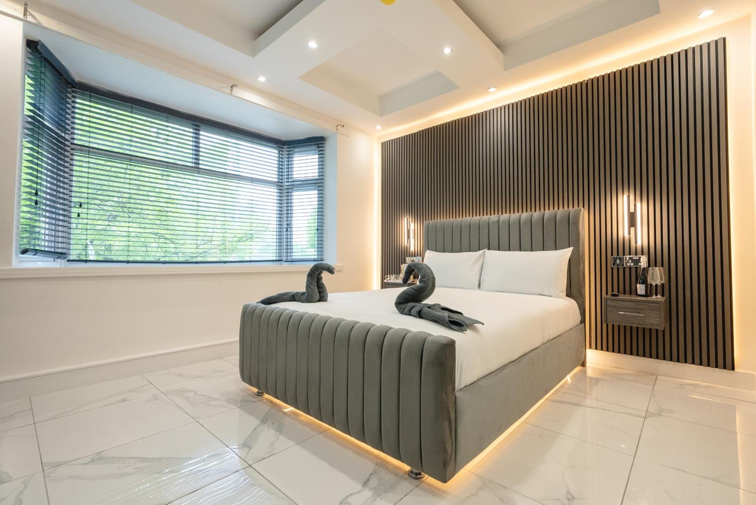 Standard Double Room Private External Bathroom - Photo 6