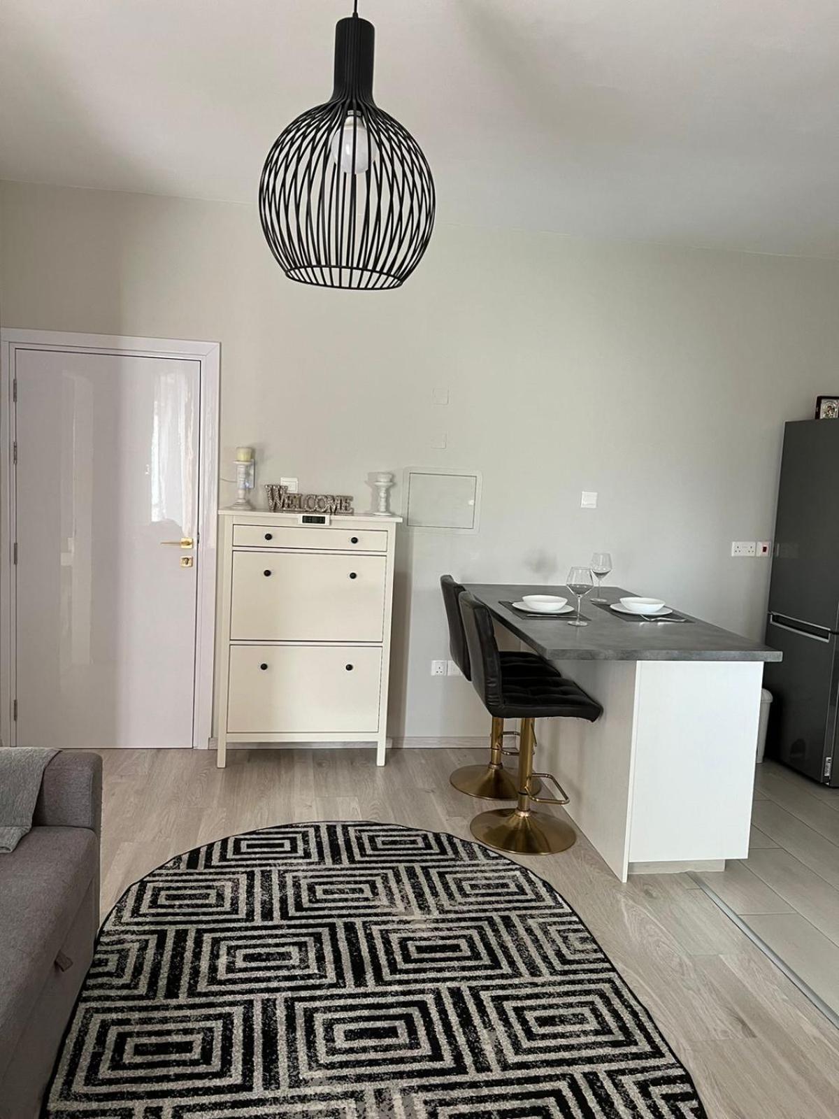 One-Bedroom Apartment - Photo 26