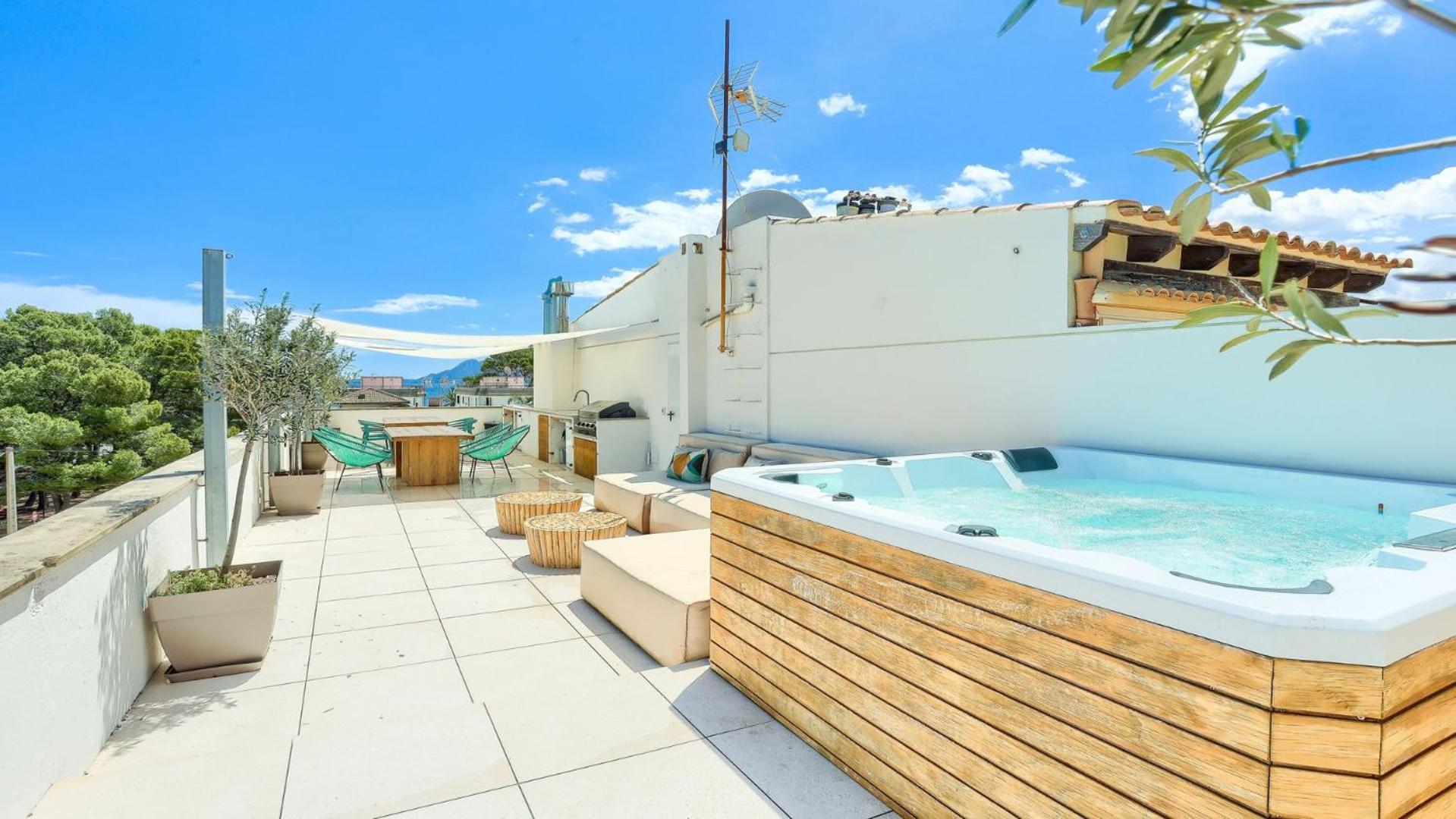 Apartment with Sea View photo 3