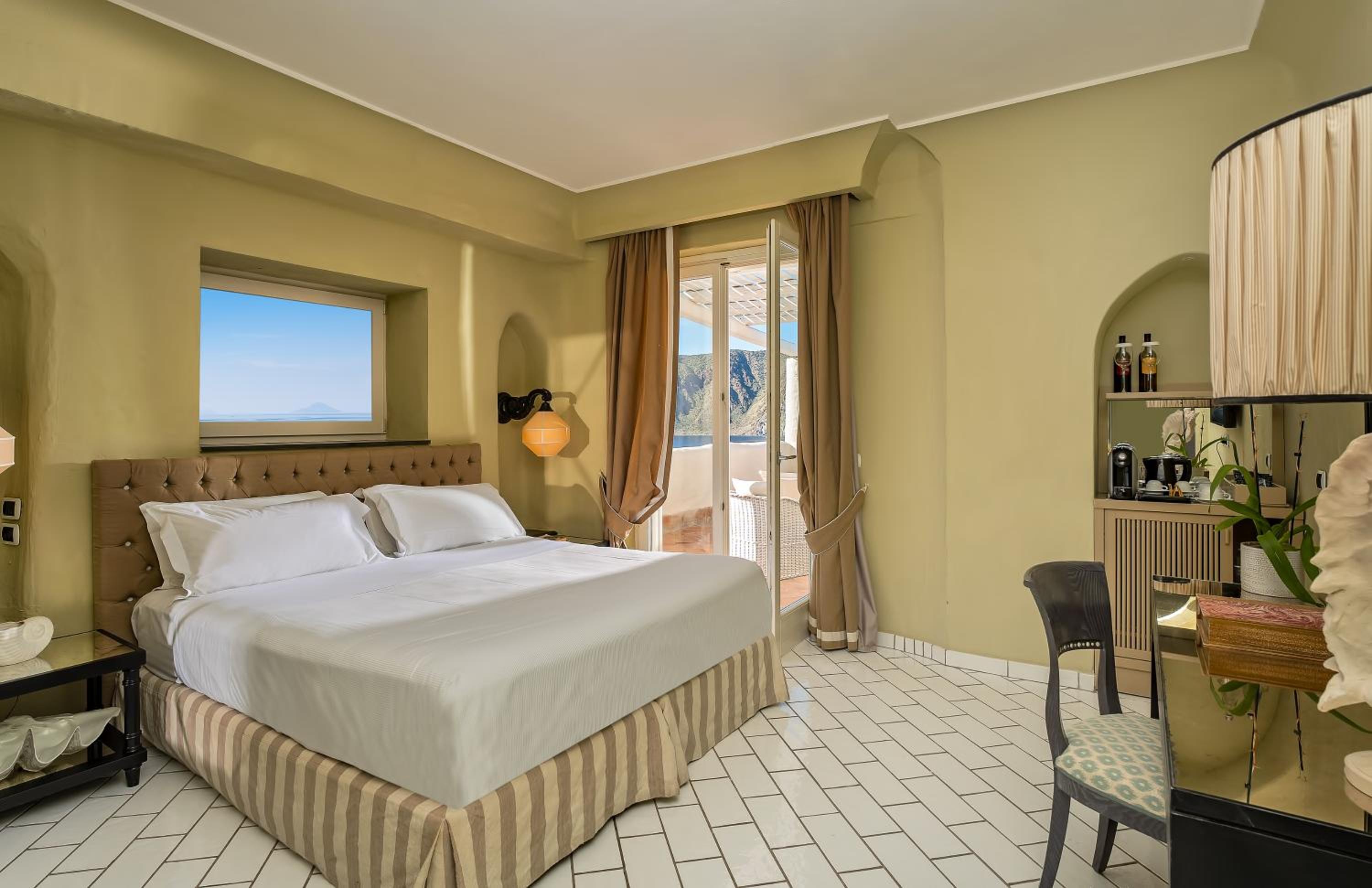 Deluxe Double Room - Photo 3