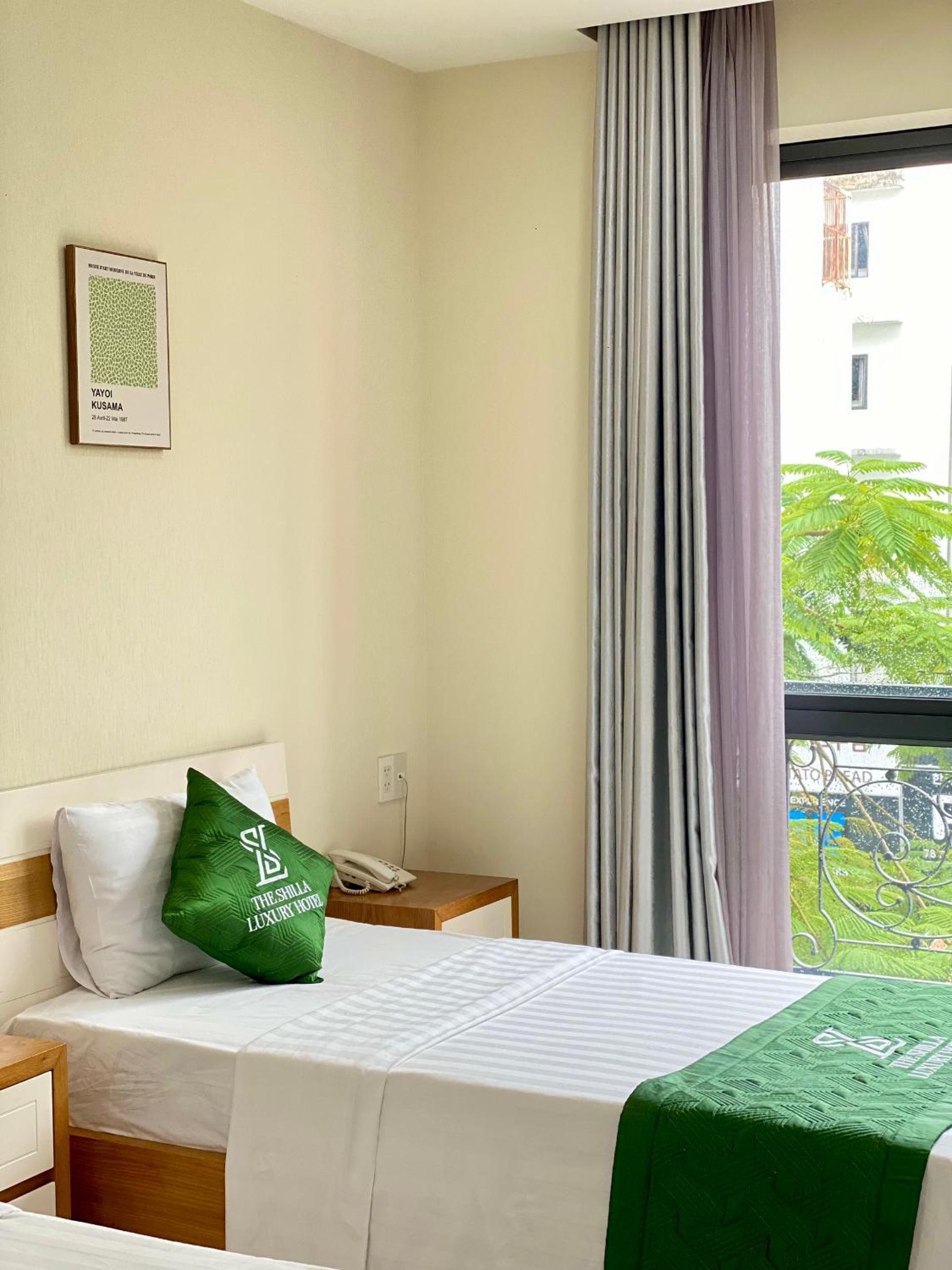 Twin Room with City View