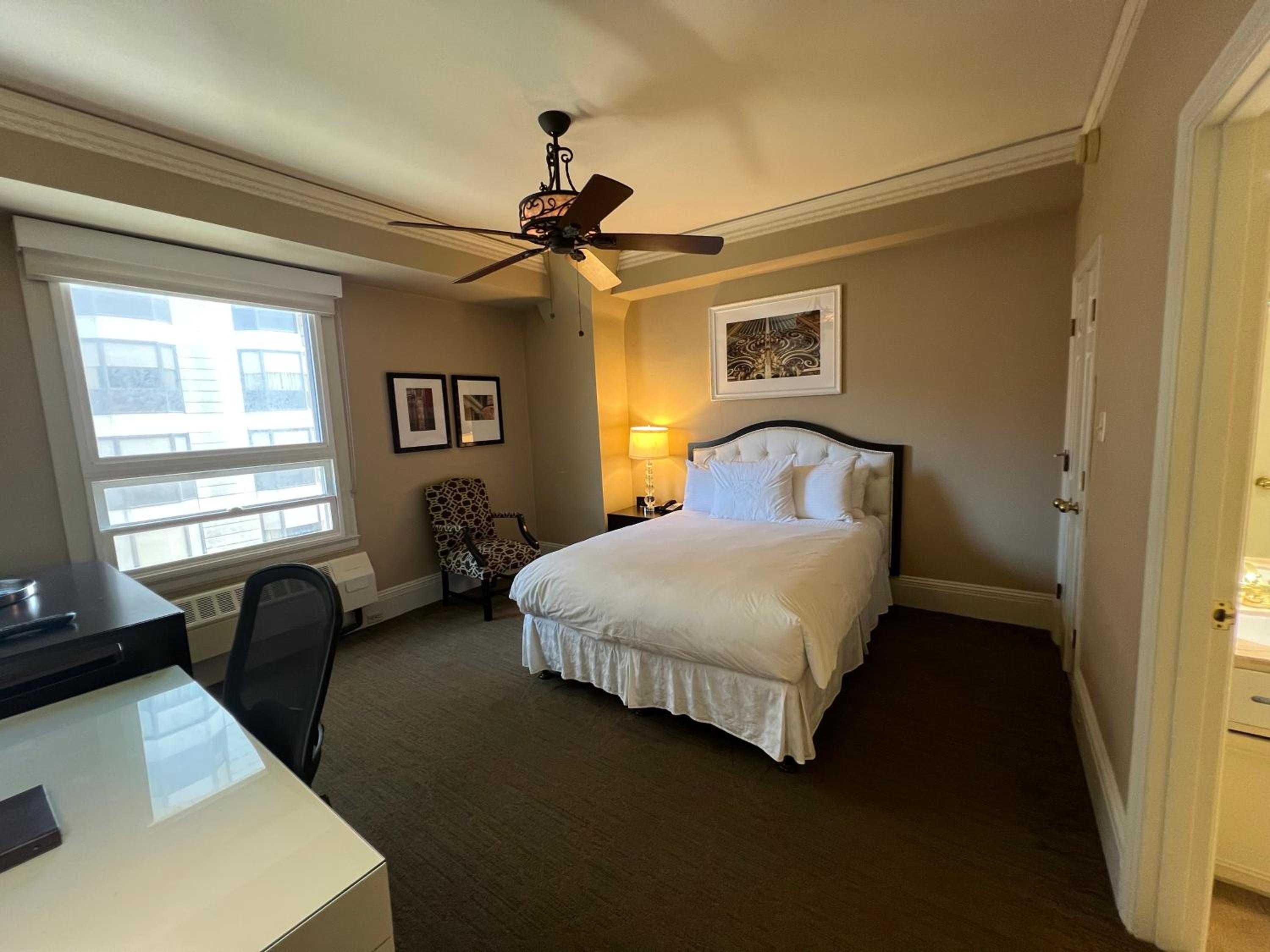 Superior Queen Room