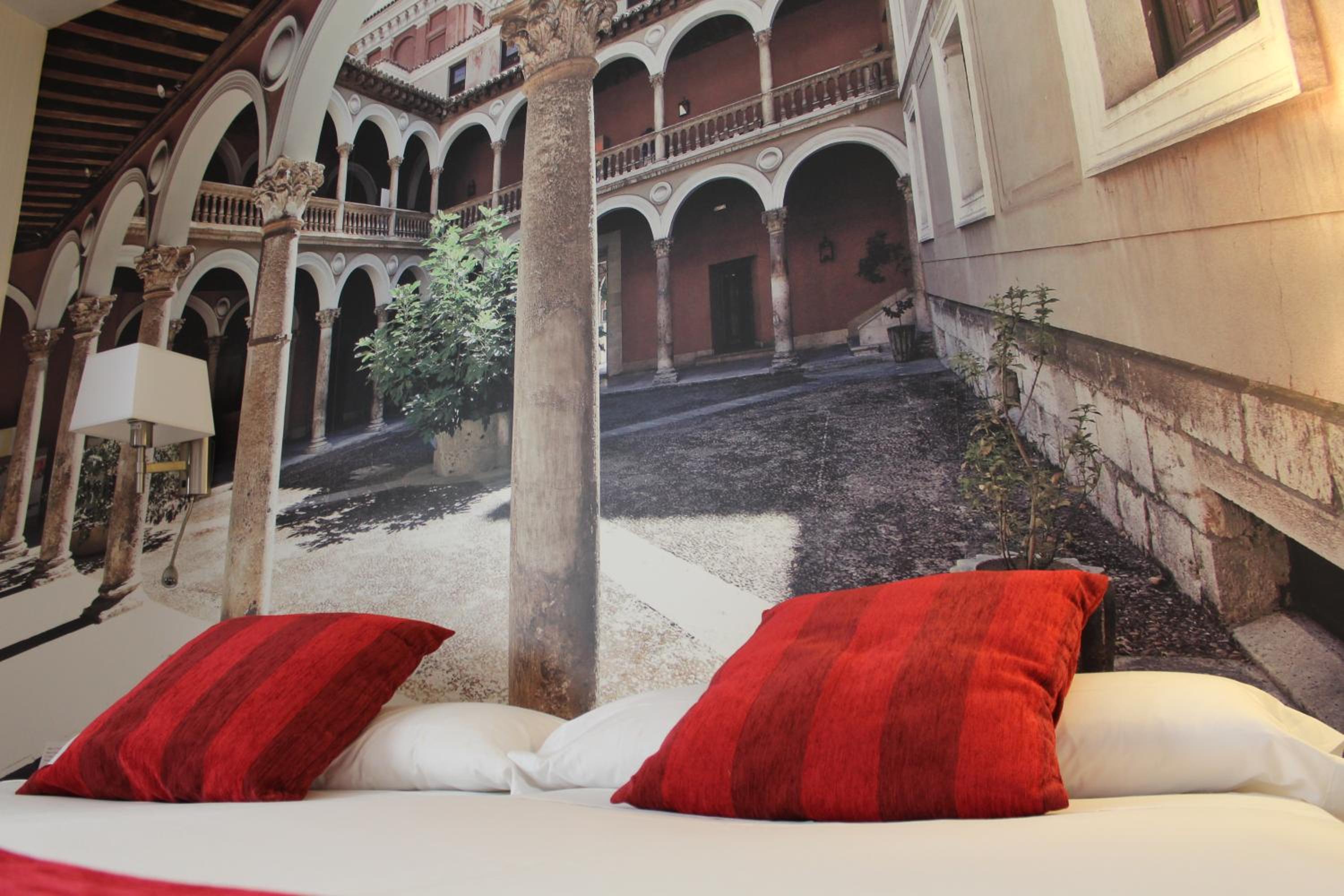 Double or Twin Room photo 3