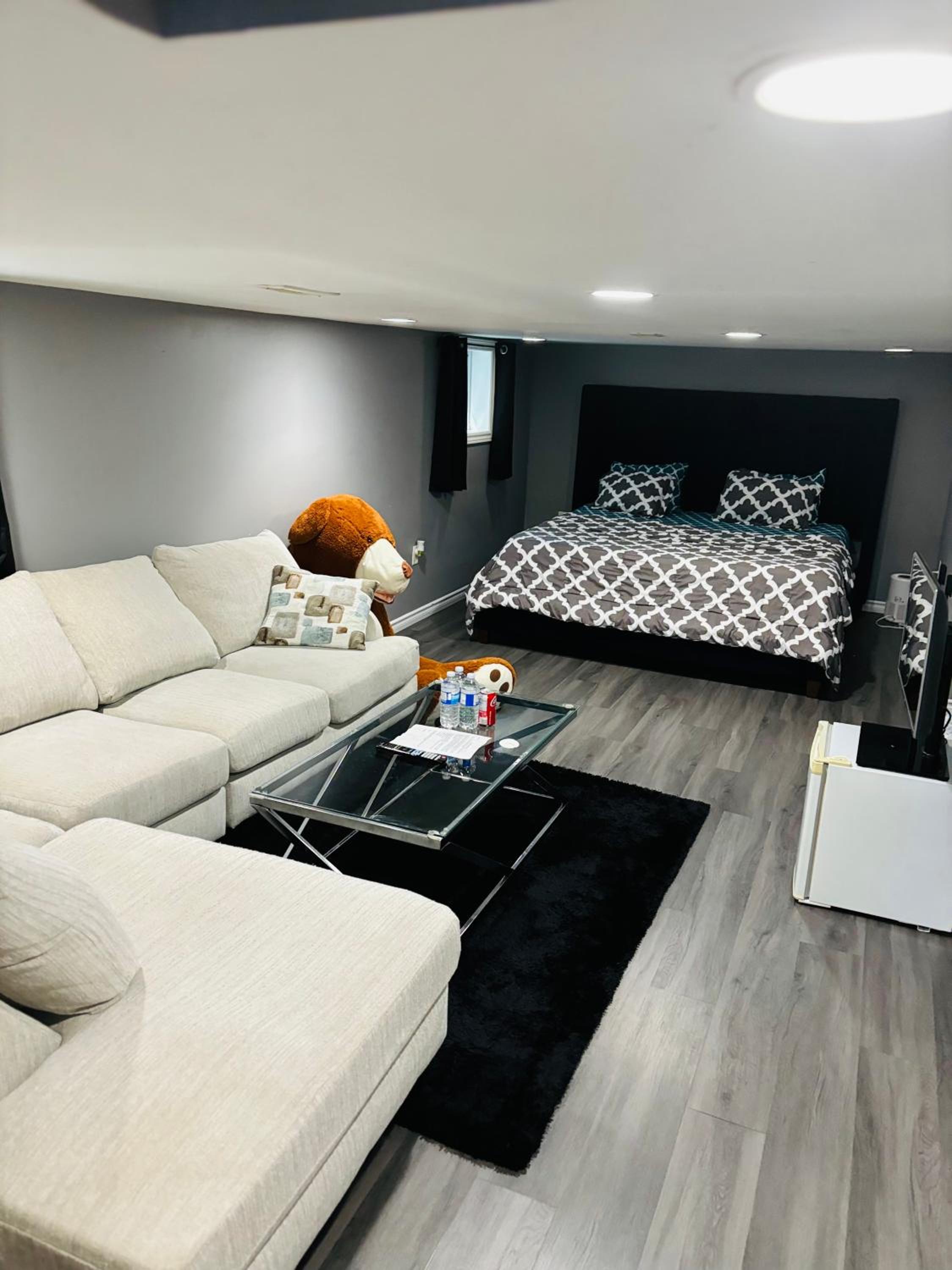 Family Room photo 1