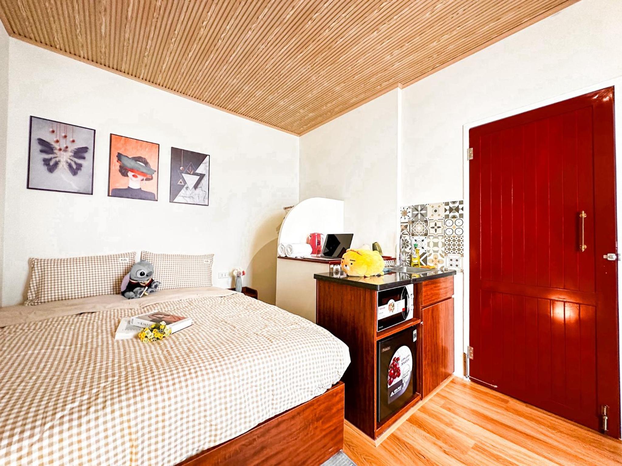 Double Room with Private Bathroom