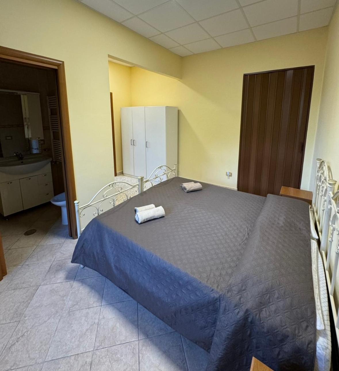 One-Bedroom House photo 1