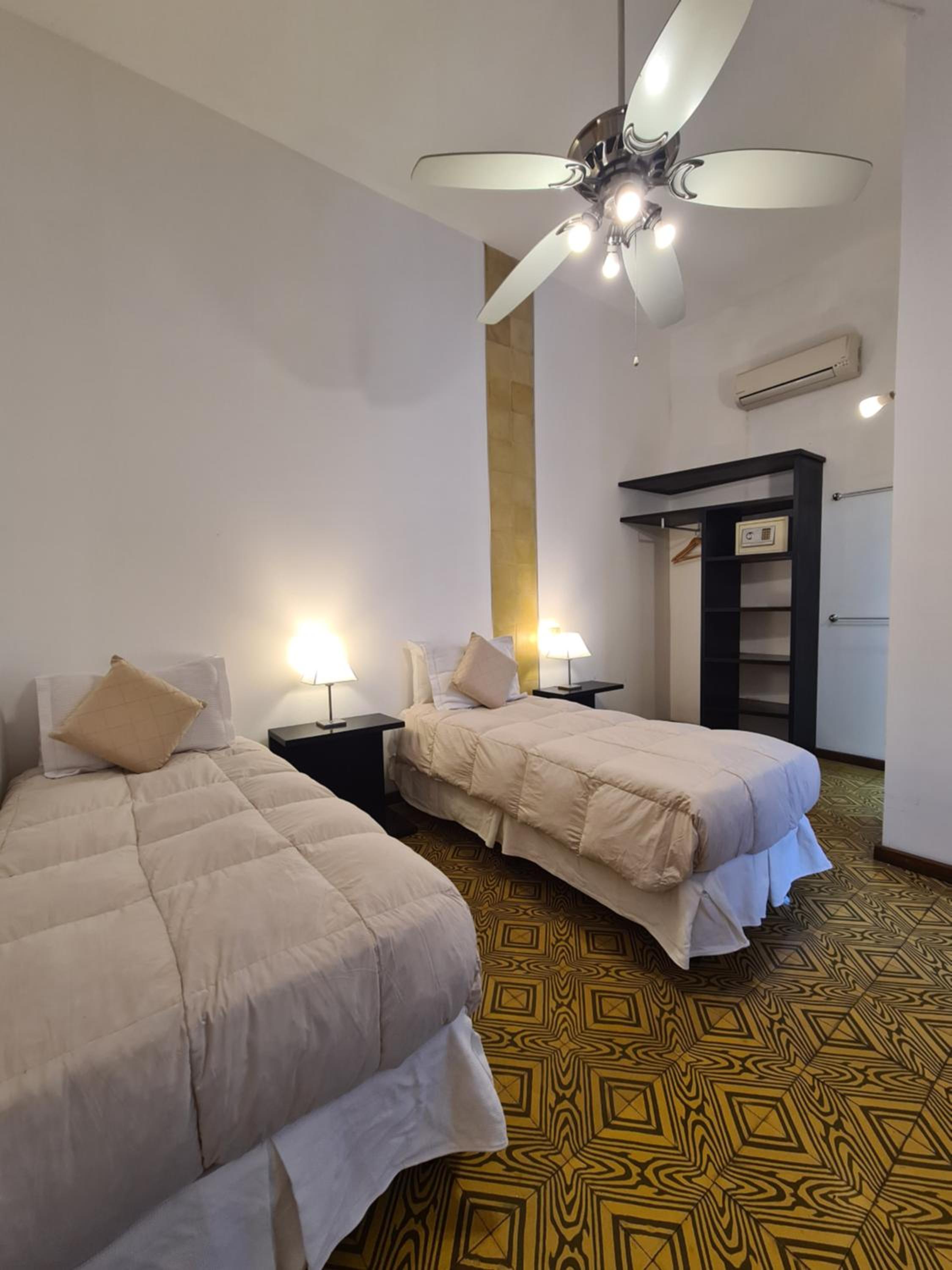 Standard Double Room - Internal photo 3