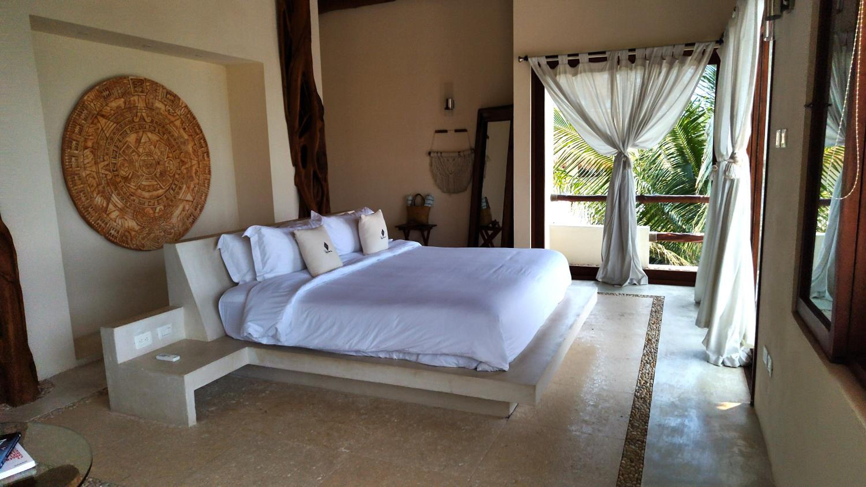 Deluxe Suite with Sea View