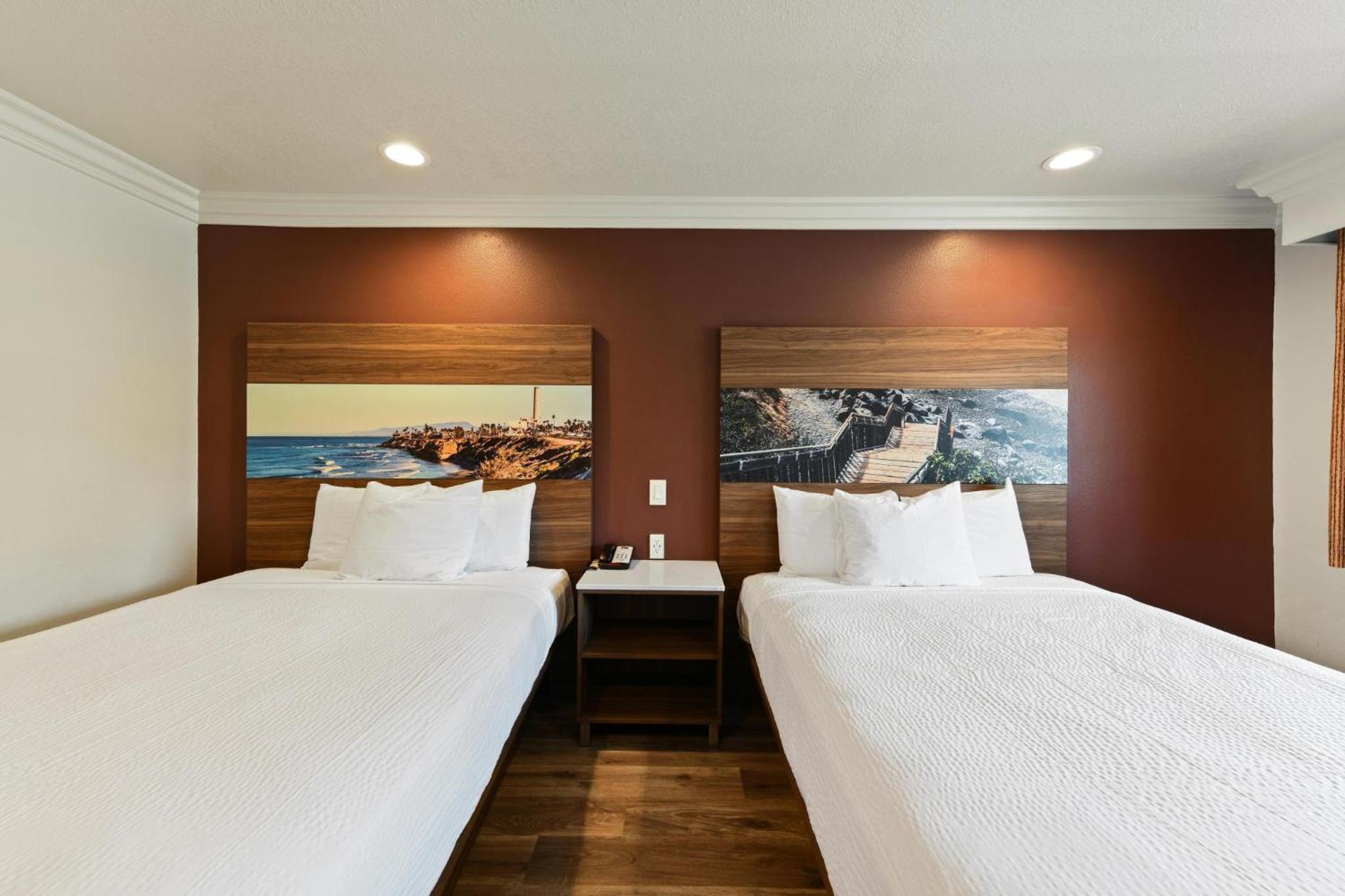 Queen Room with Two Queen Beds - Photo 9