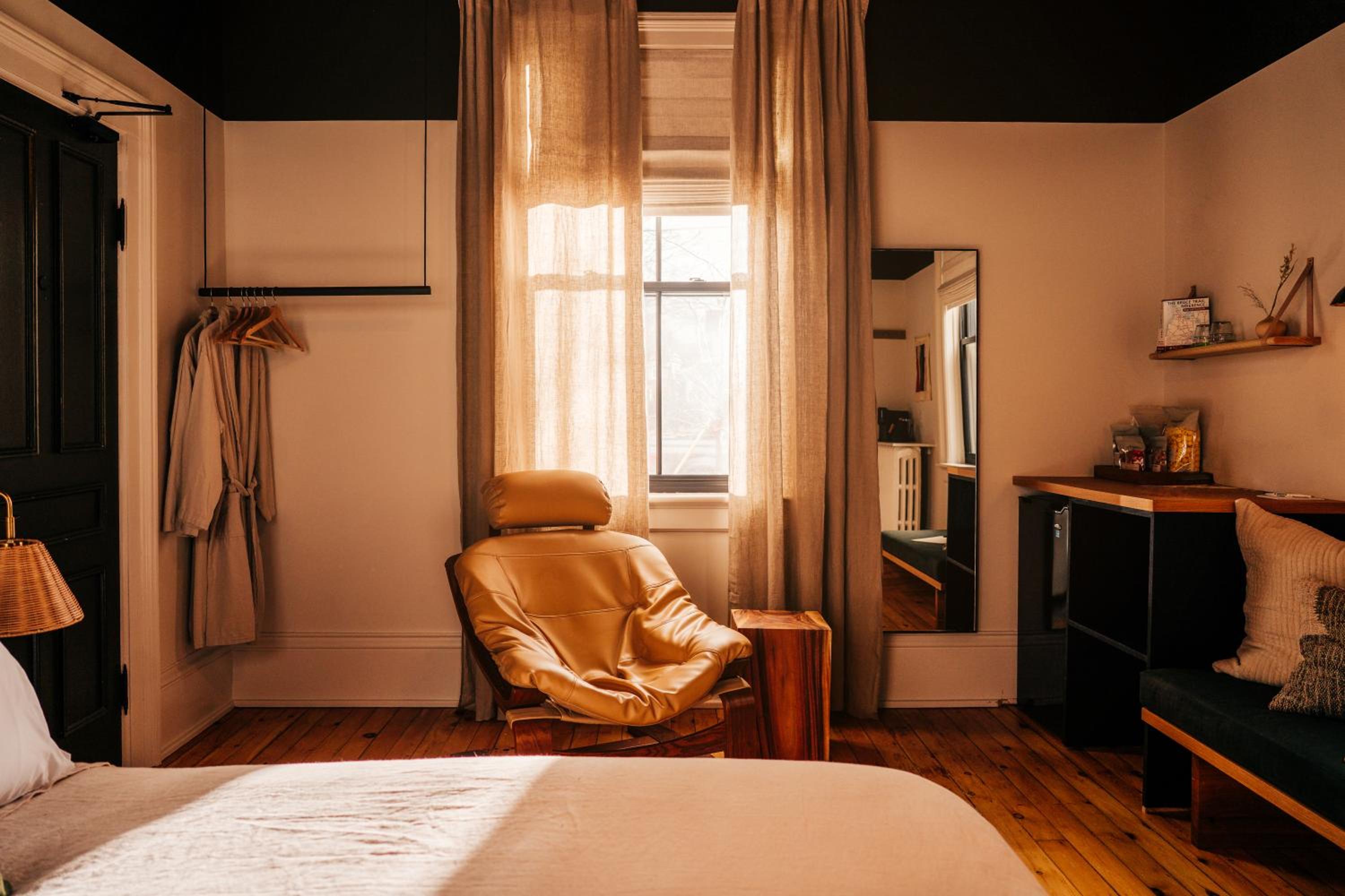 Standard King Room