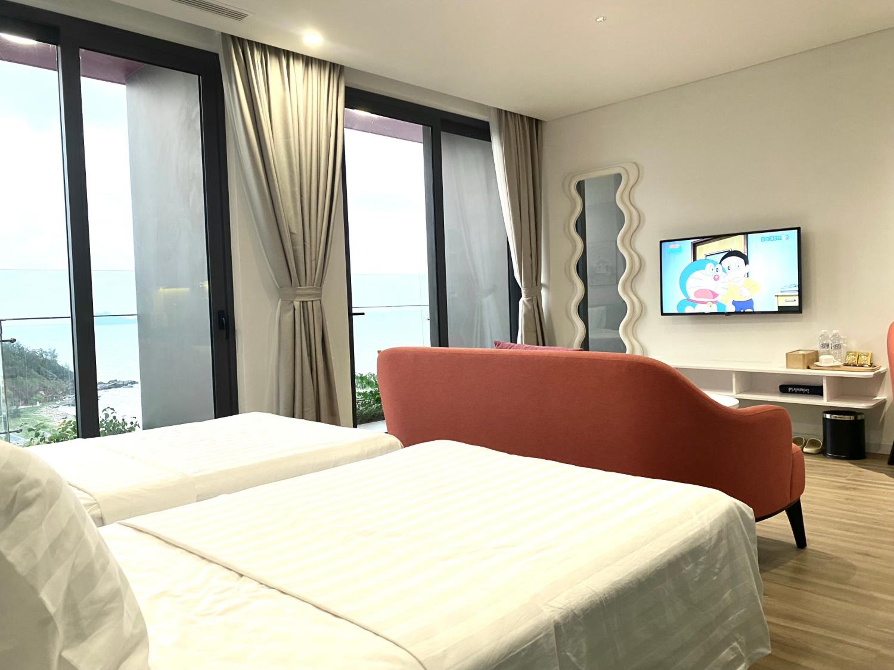 Large Twin Room photo 2