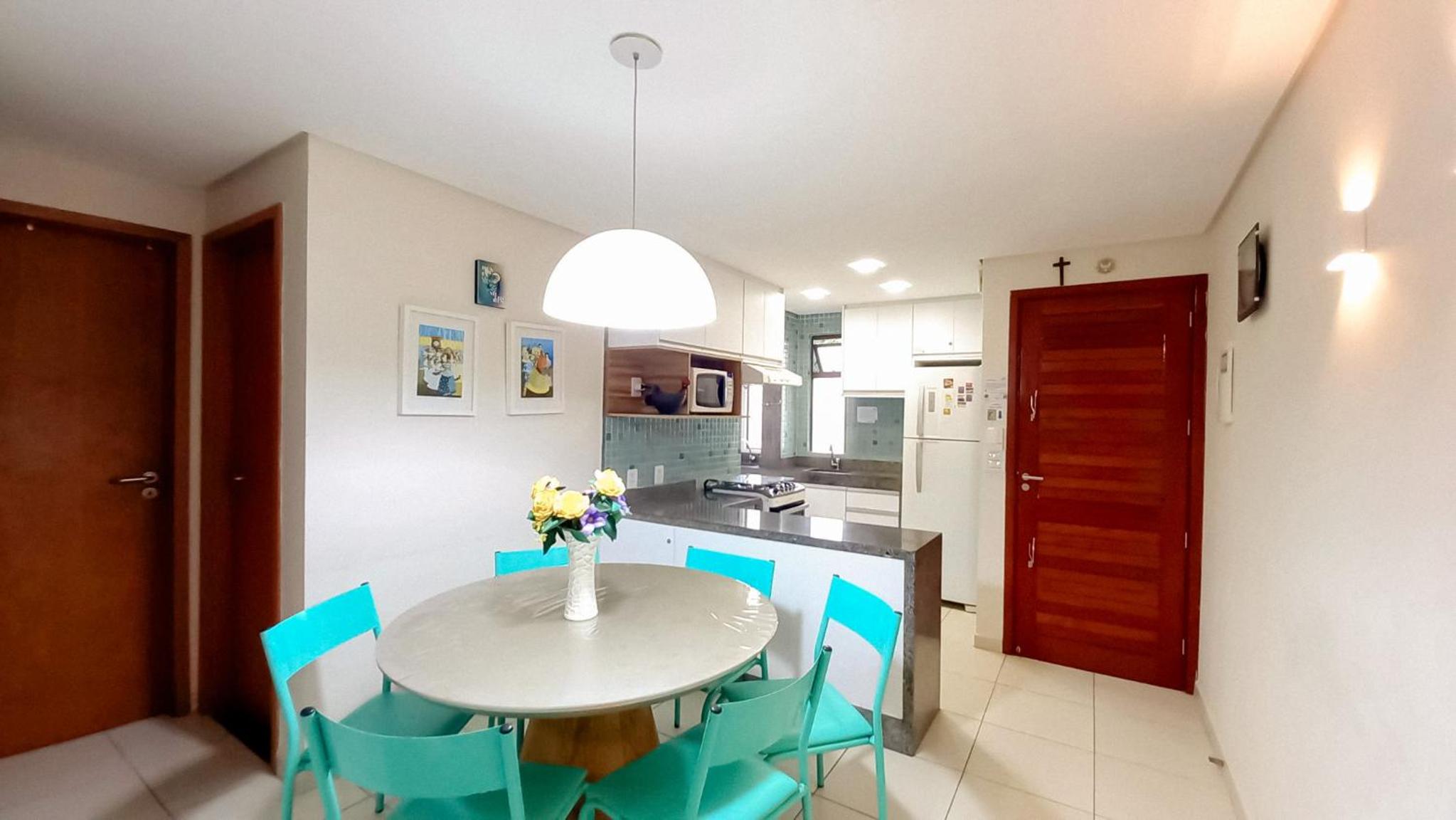Three-Bedroom Apartment with View photo 3