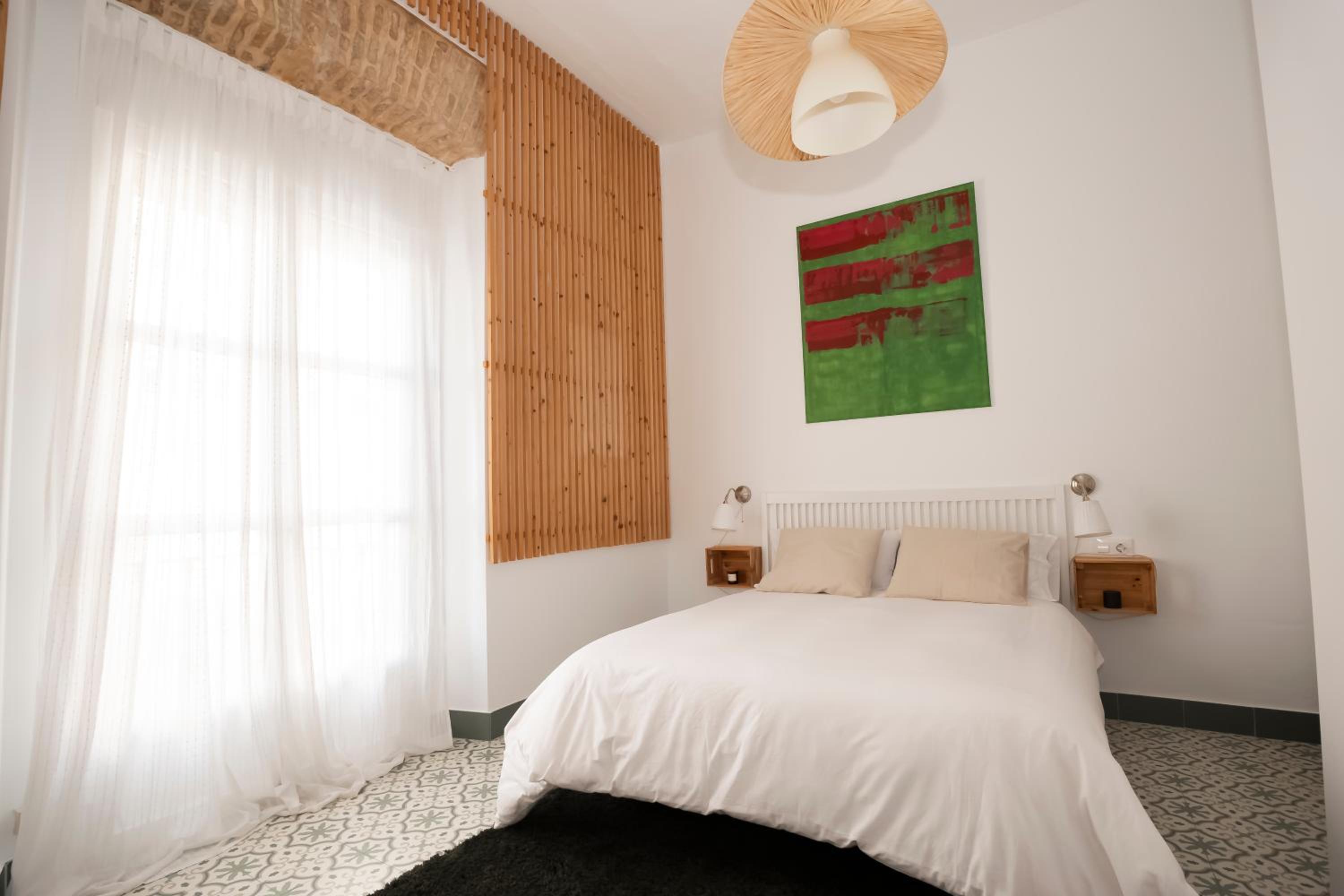 Apartamento de tres habitaciones con balcón