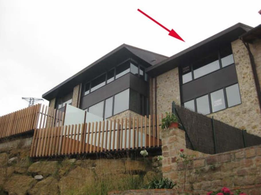 Three-Bedroom Apartment with Sea View photo 3