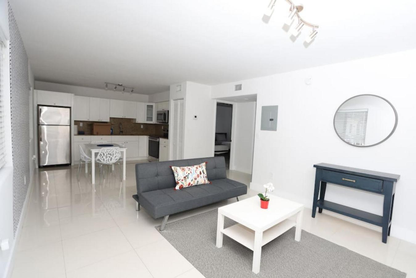 Apartment with City View photo 3