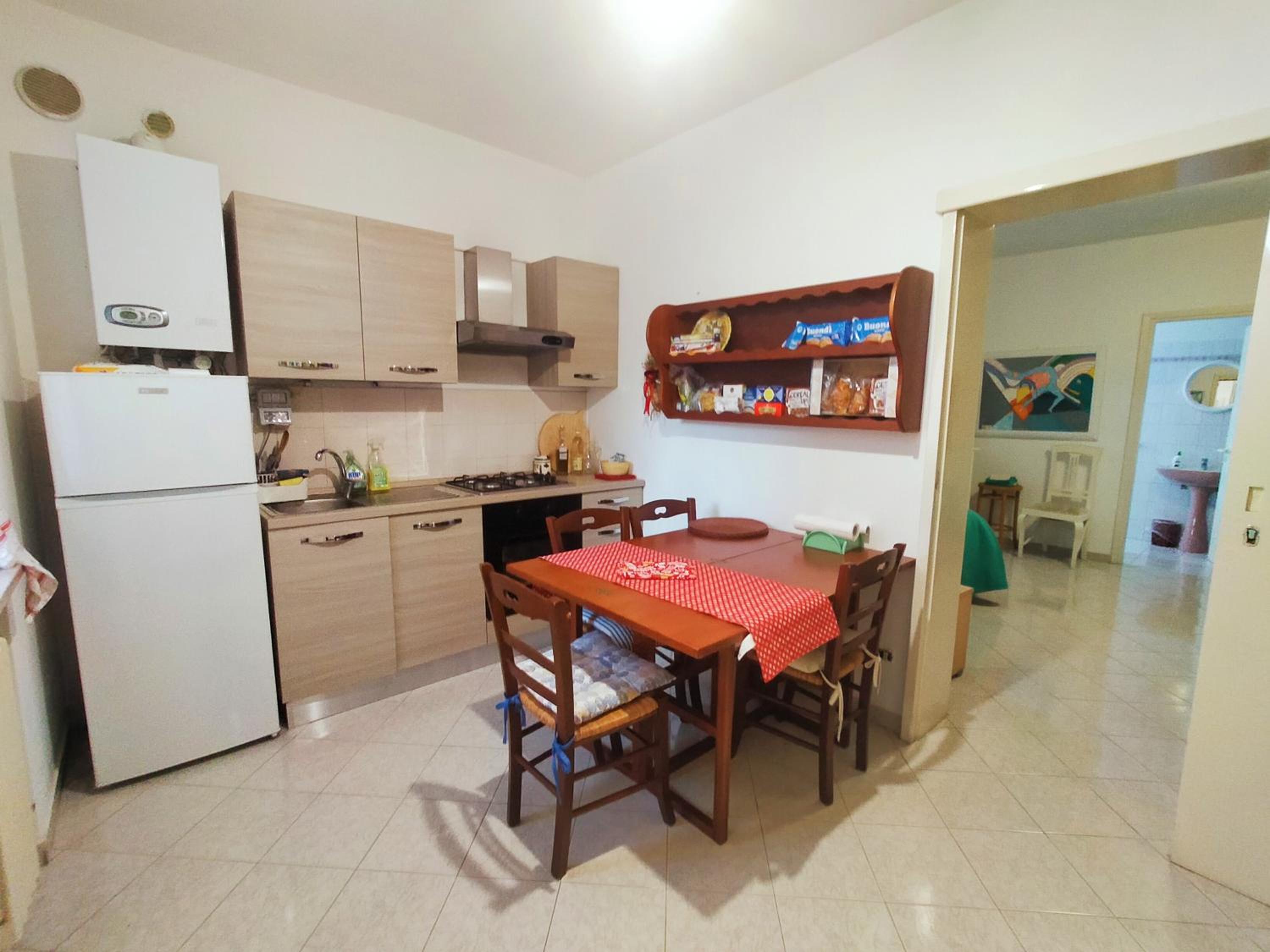 One-Bedroom Apartment photo 2