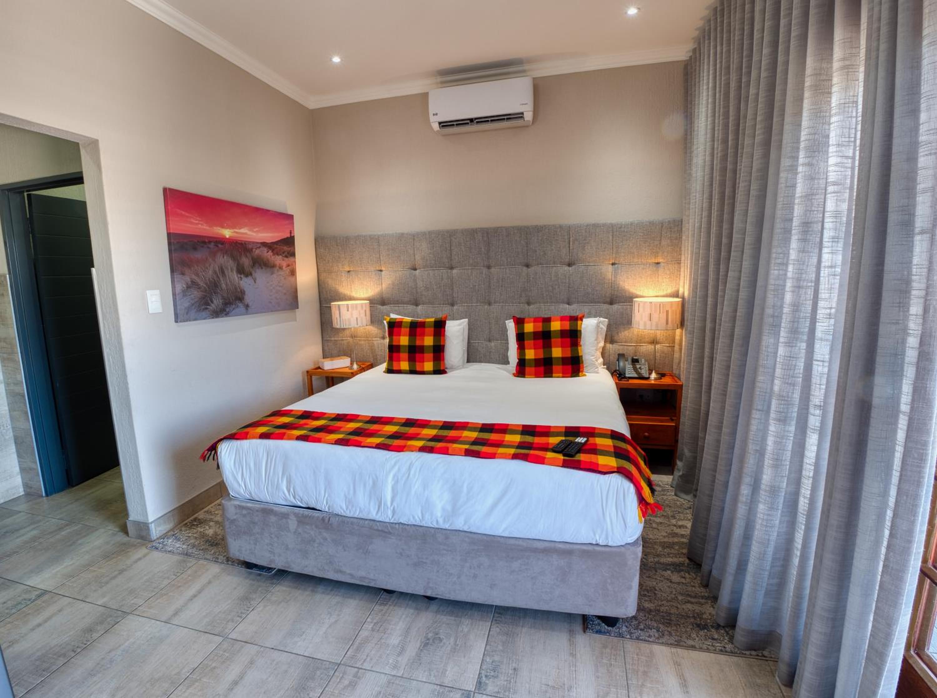 Standard Double Room photo 3