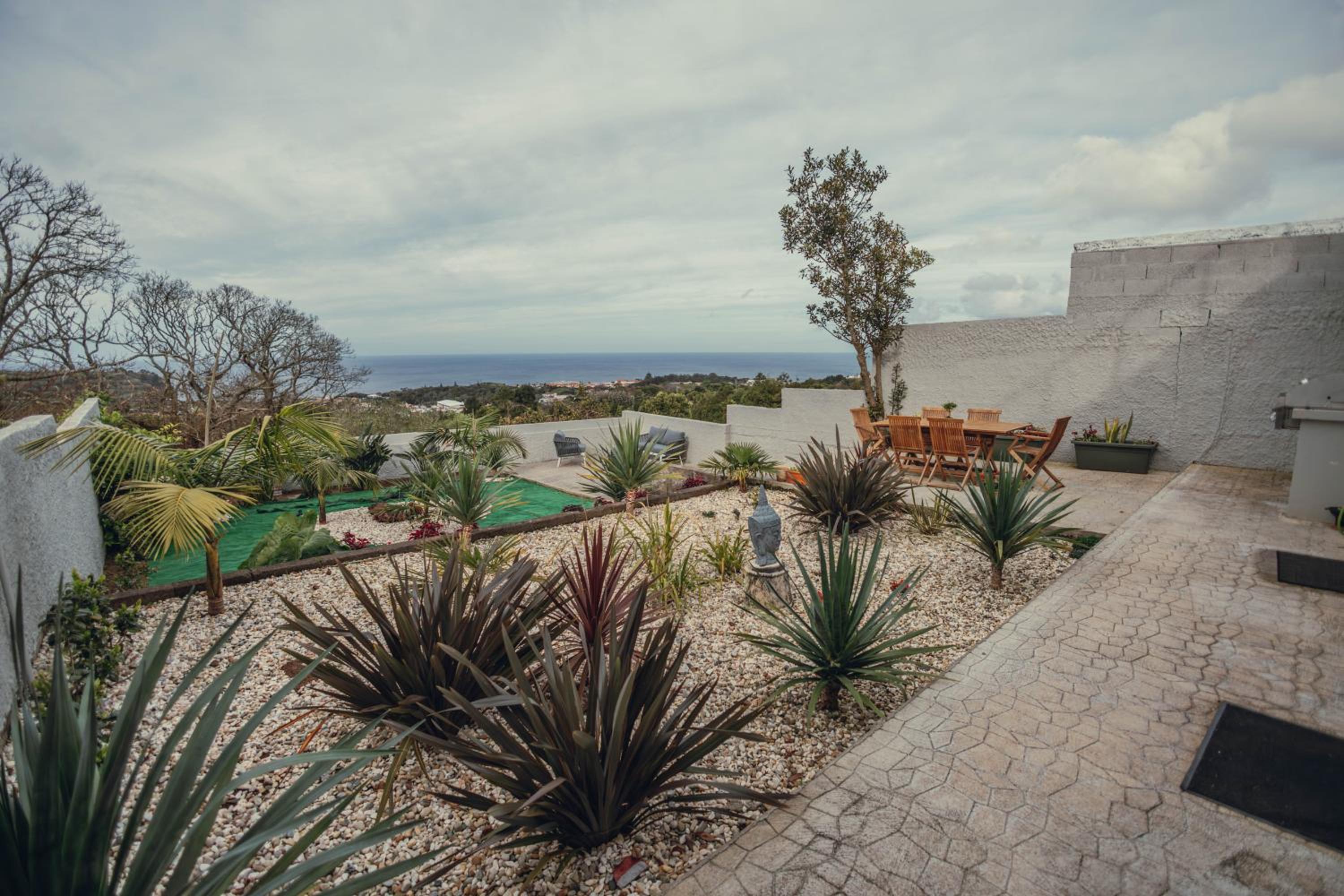 Villa photo 2