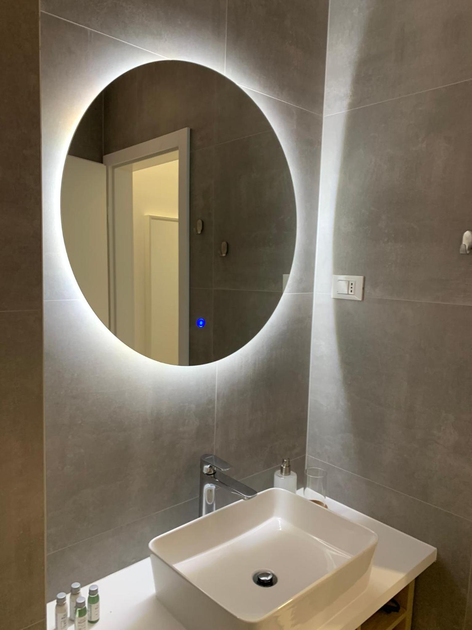 Deluxe Queen Suite