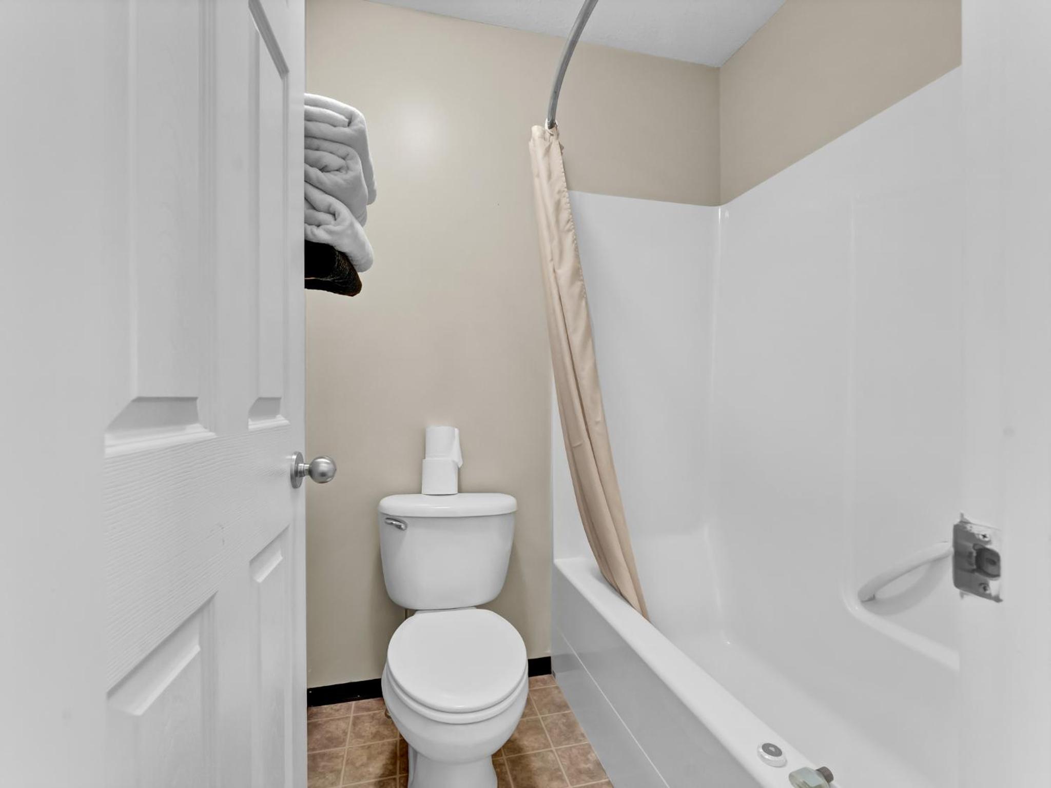 Double Room with Private Bathroom photo 3