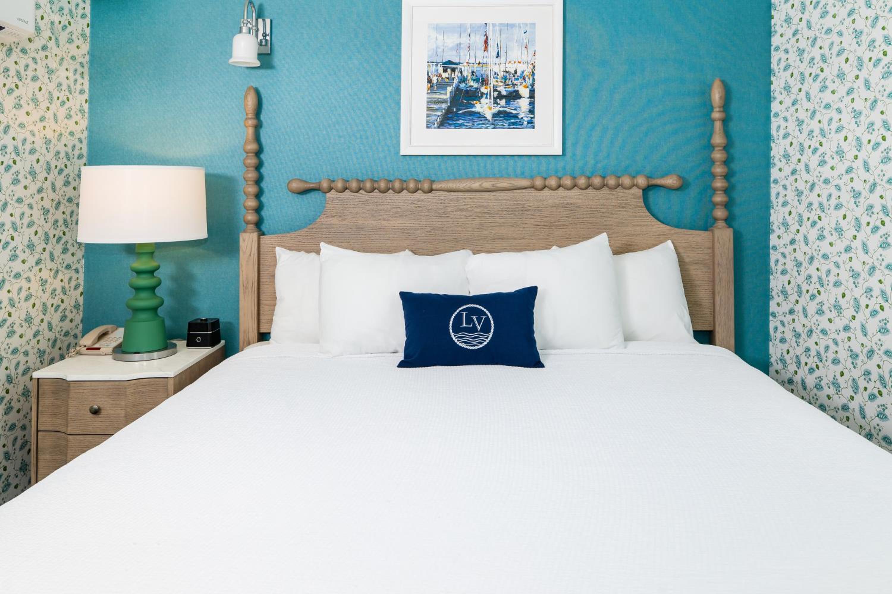 Deluxe King Room - Photo 1