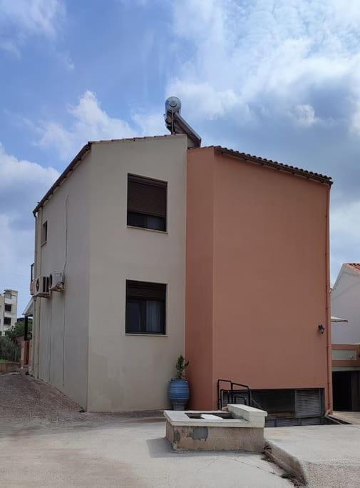 Three-Bedroom Villa photo 3