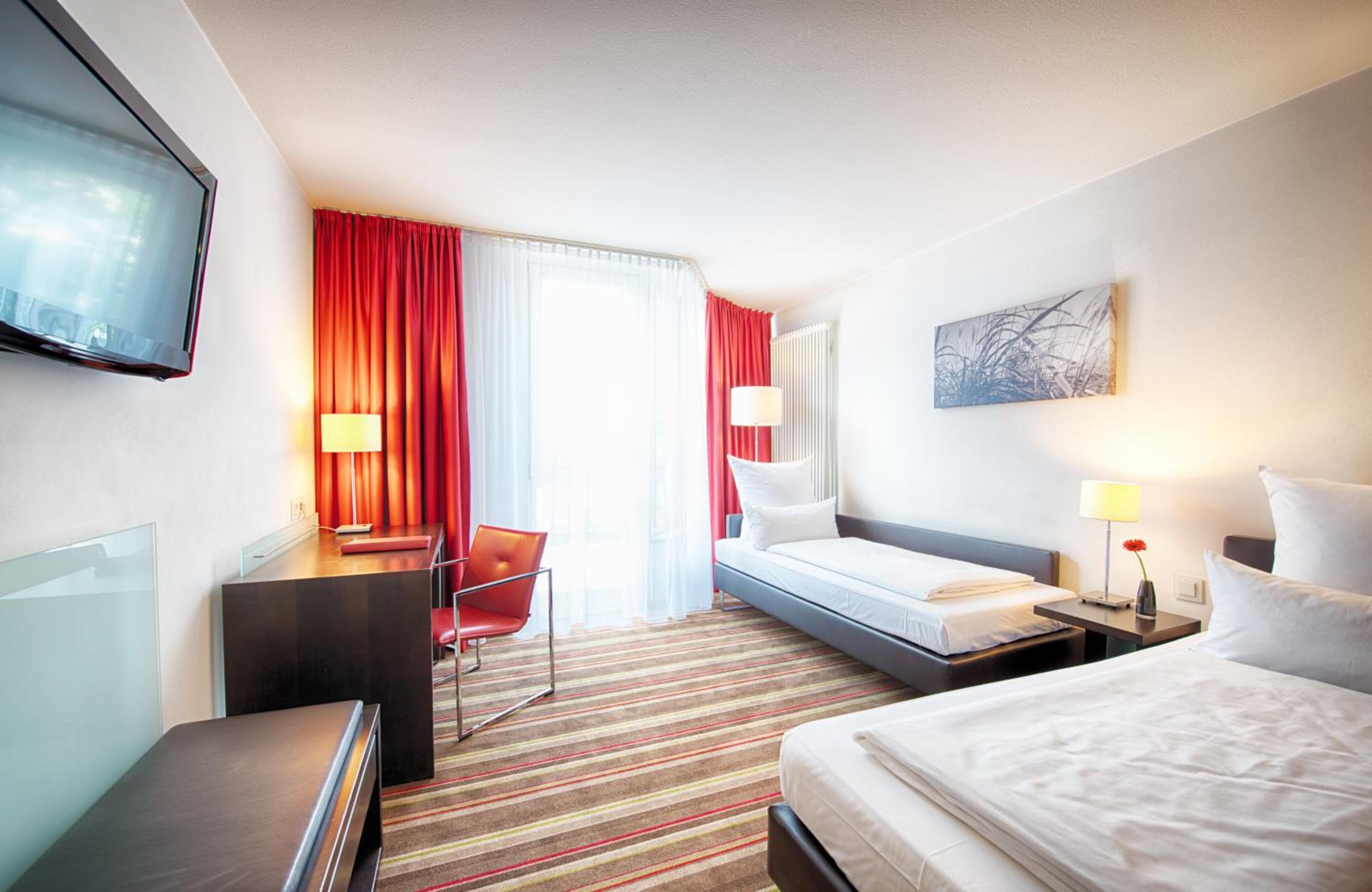 Comfort Triple Room