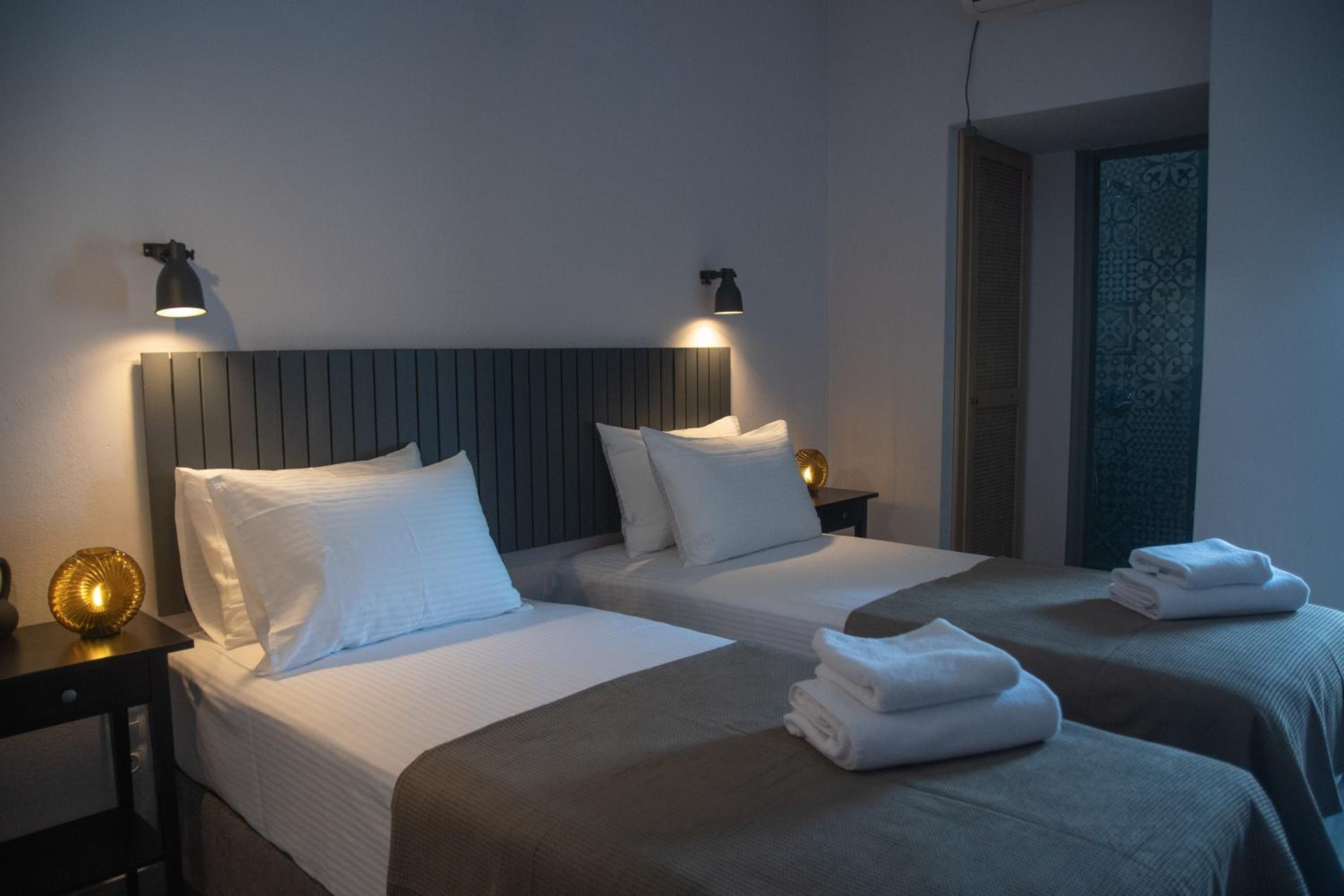 Economy Twin Room