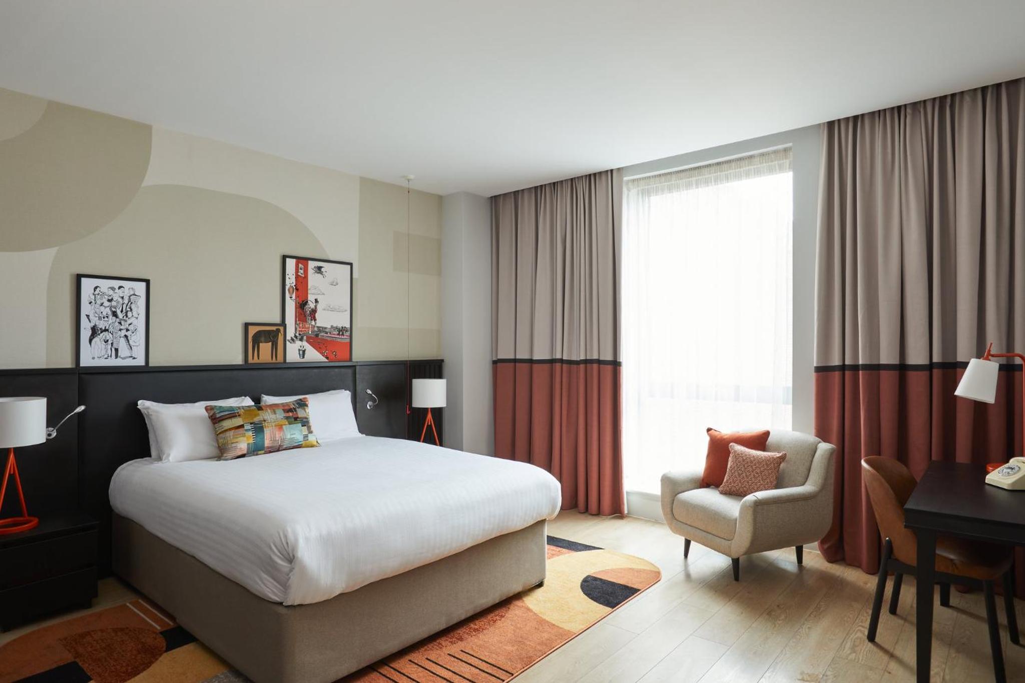 Premium King Room - Disability Access - Photo 1