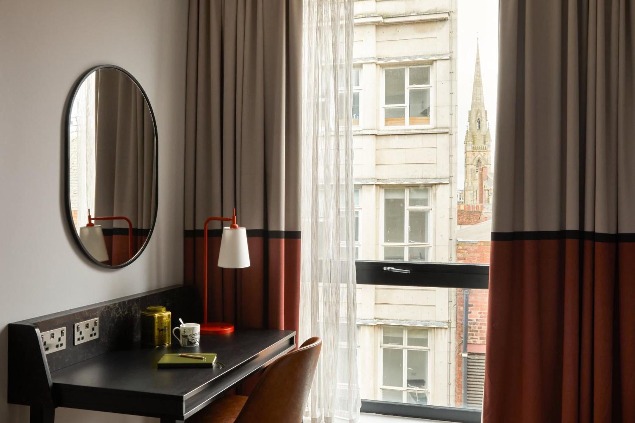 Standard King Room - Photo 3