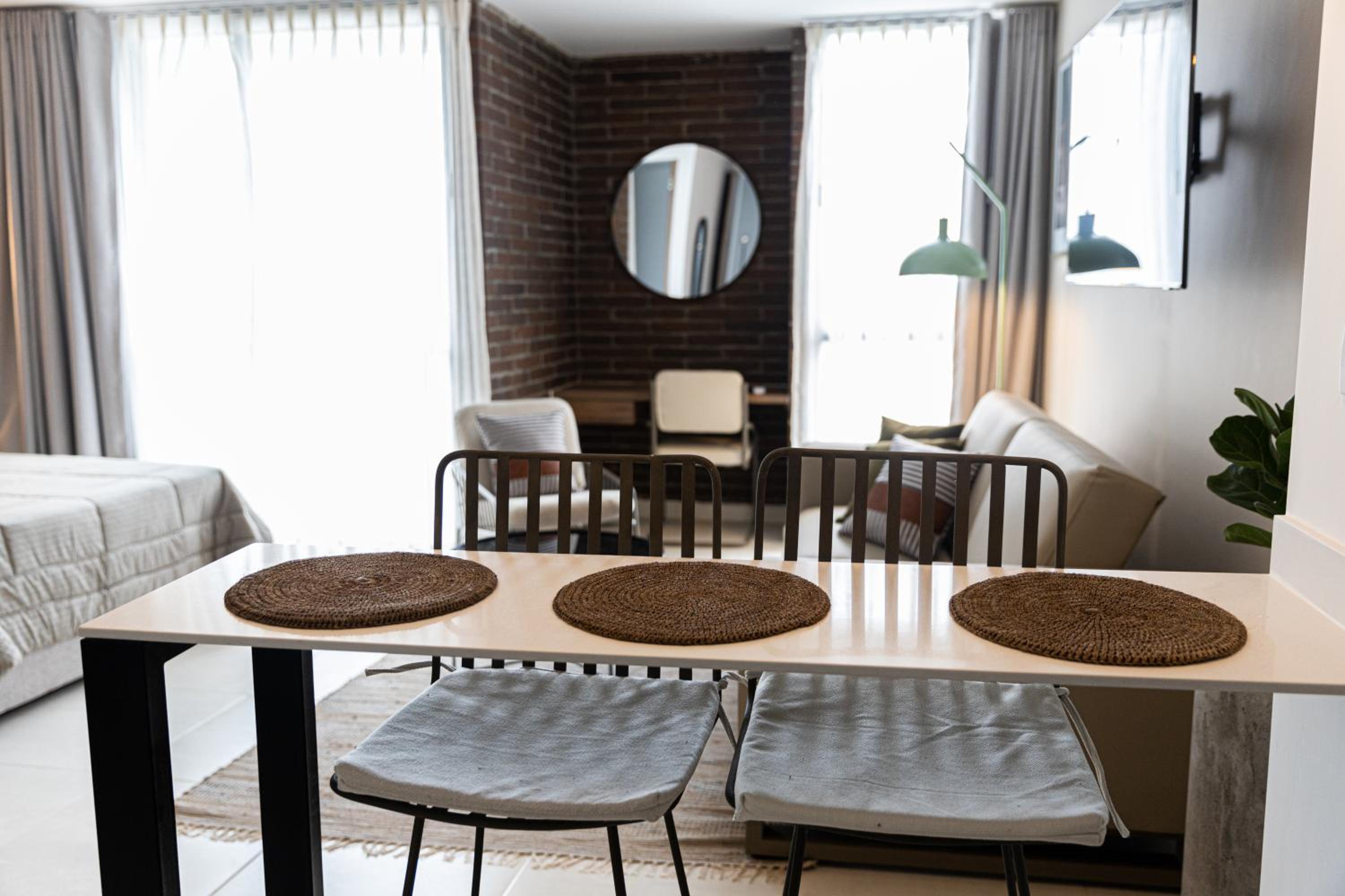 Deluxe Triple Room photo 2