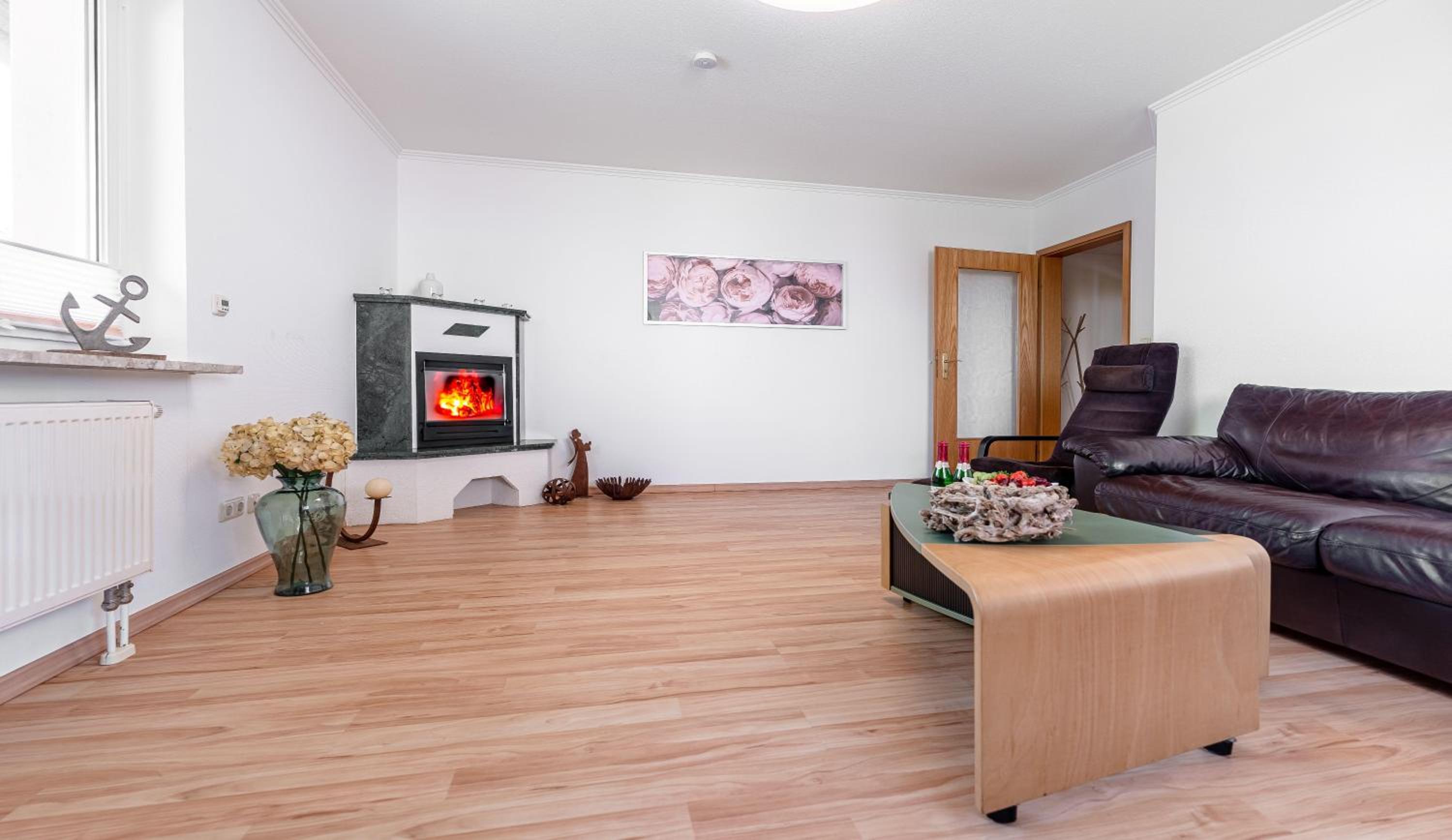Apartment photo 2