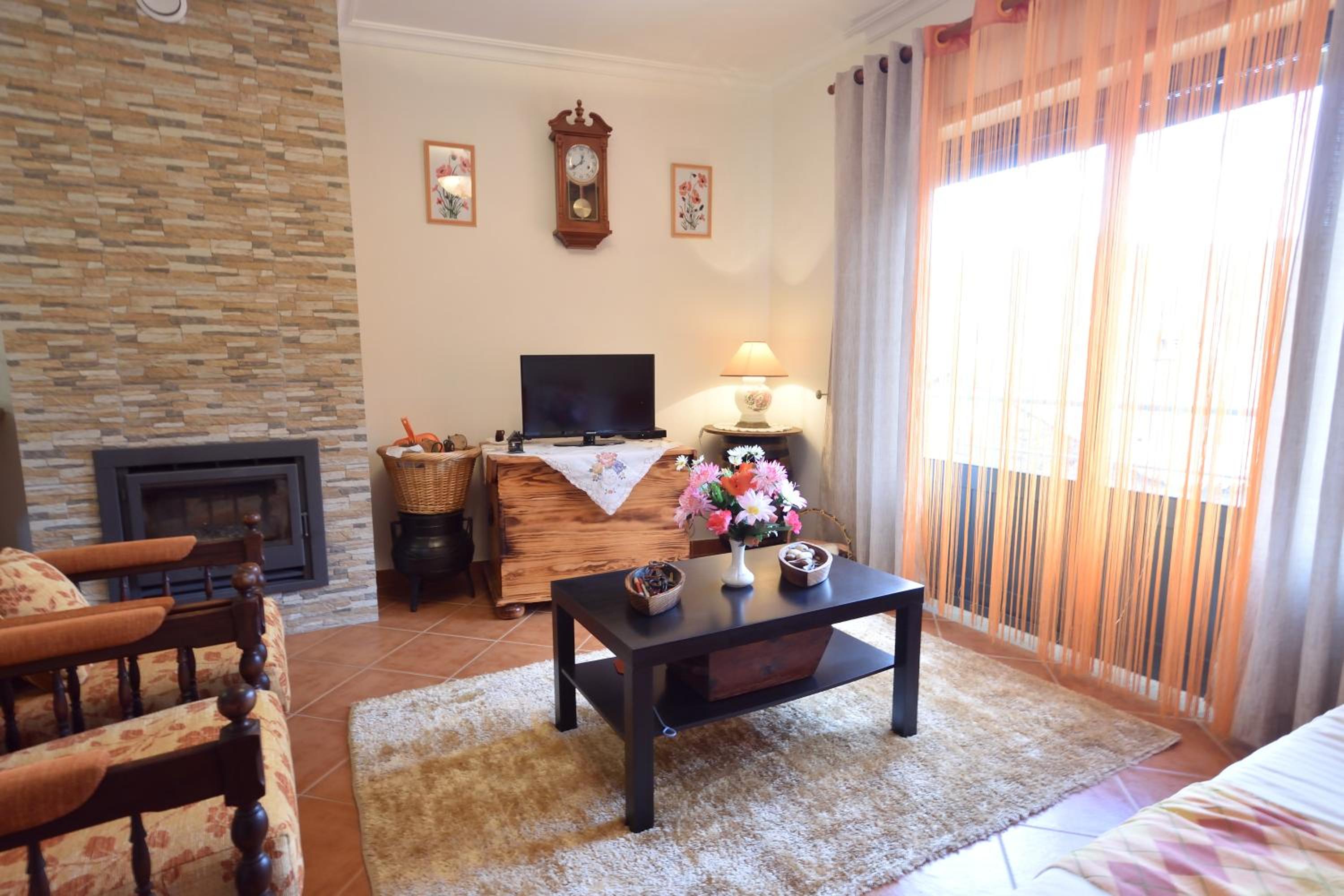 One-Bedroom House photo 1