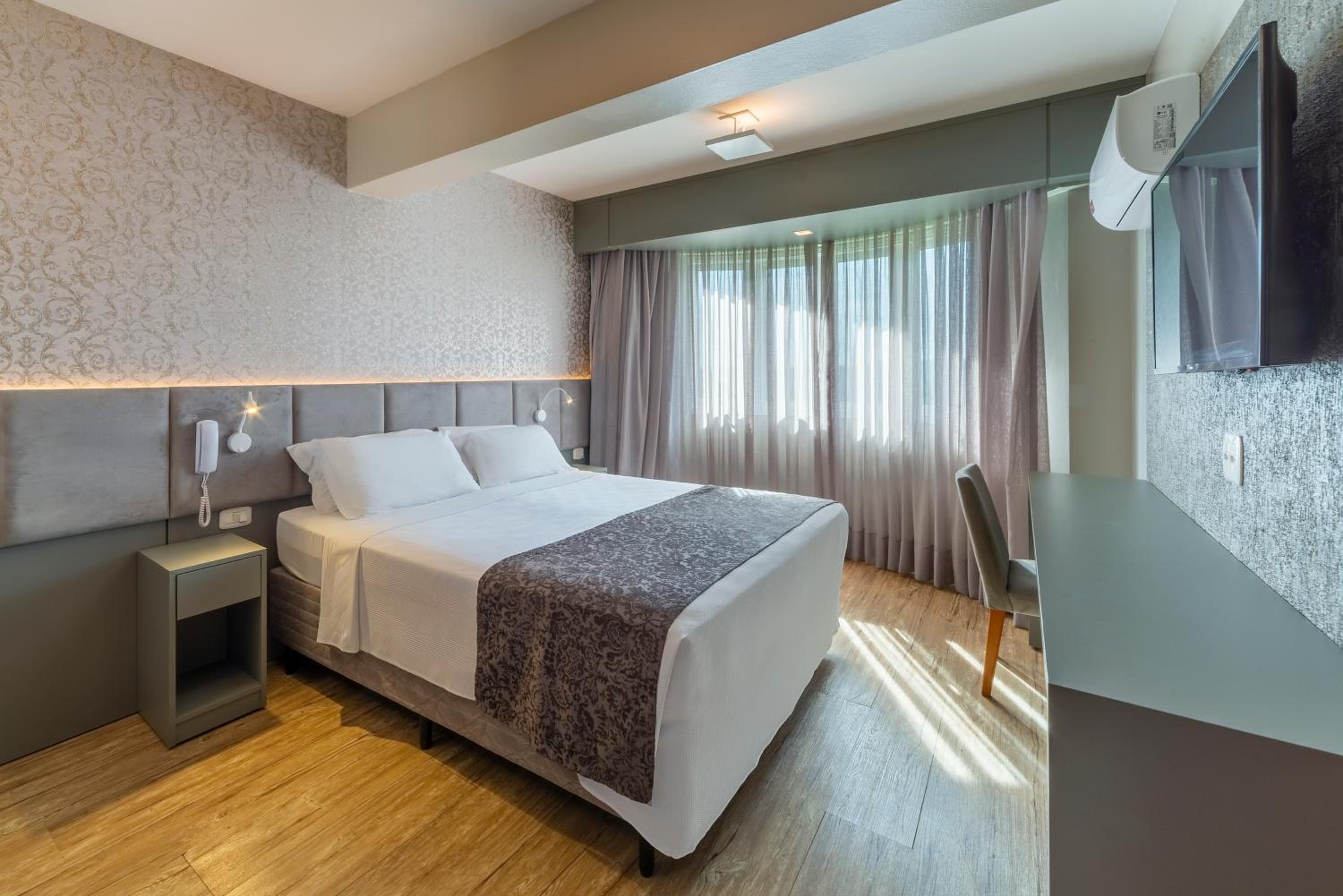 Super Luxury Room - Photo 1