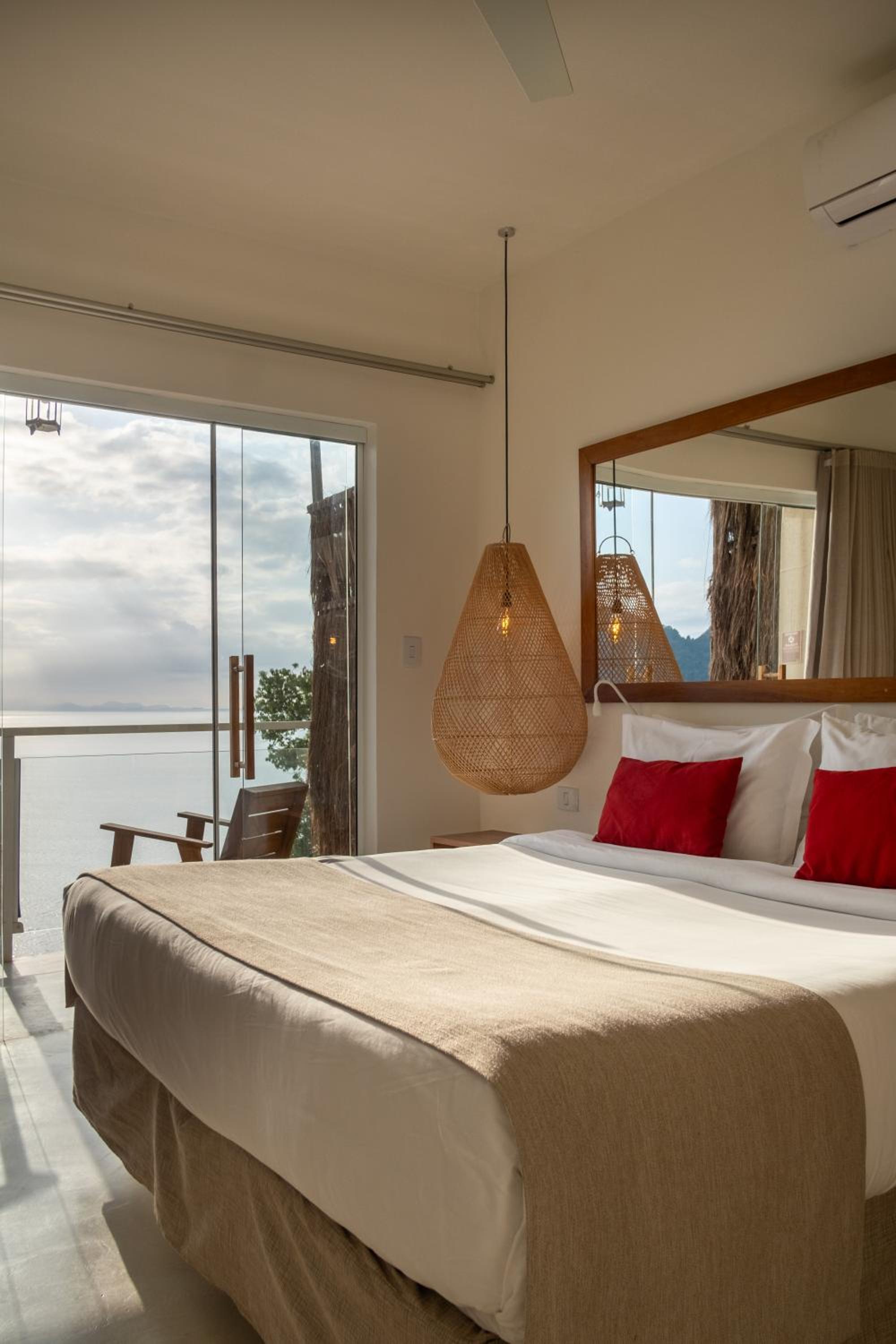 Double Room with Balcony and Sea View photo 2