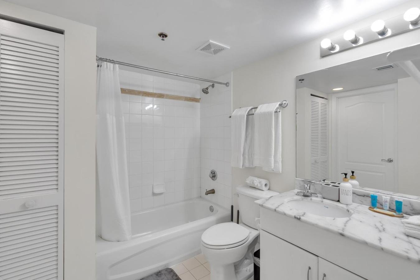 Apartment photo 3