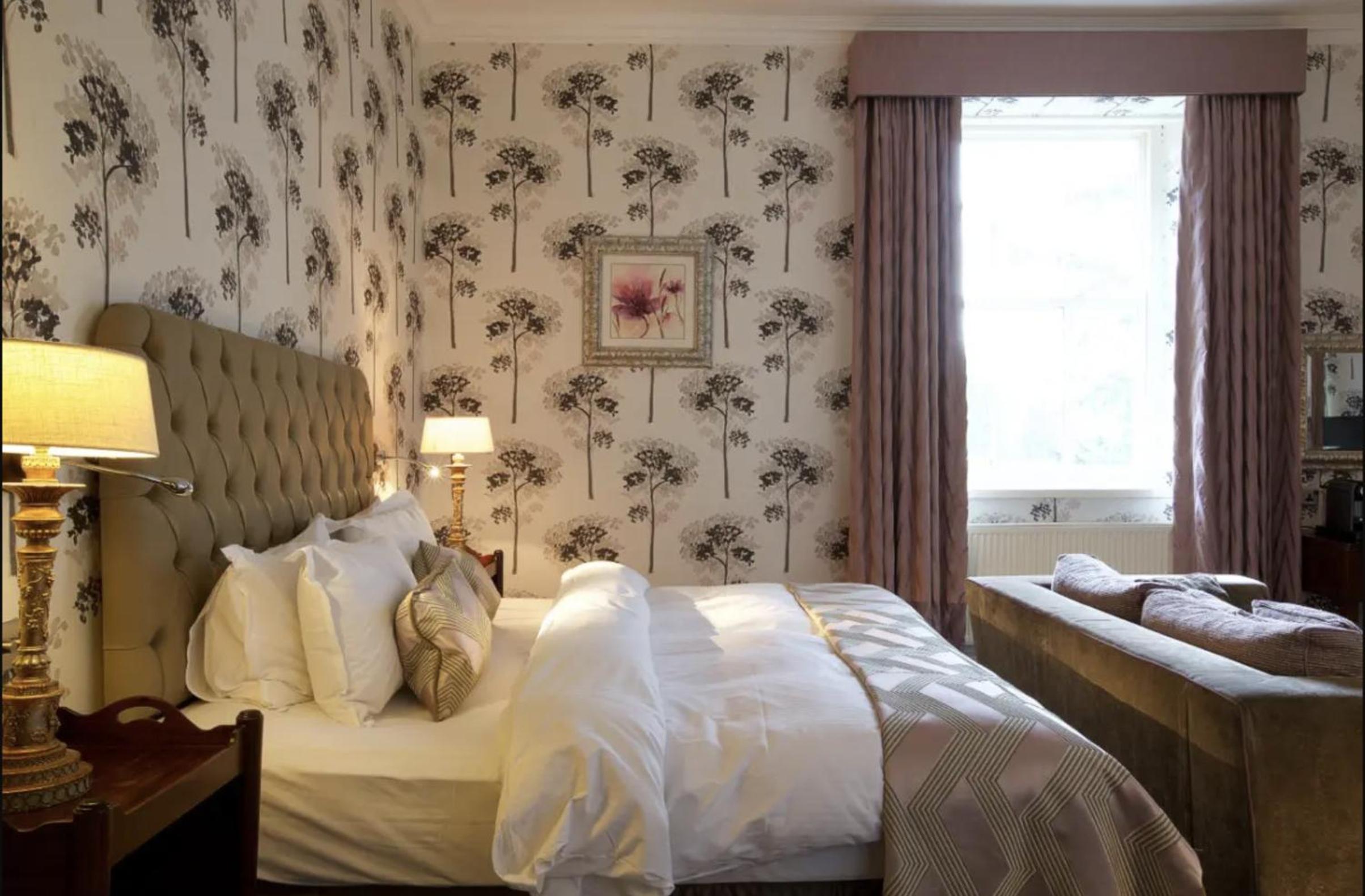 Deluxe Double Room with Extra Bed photo 3
