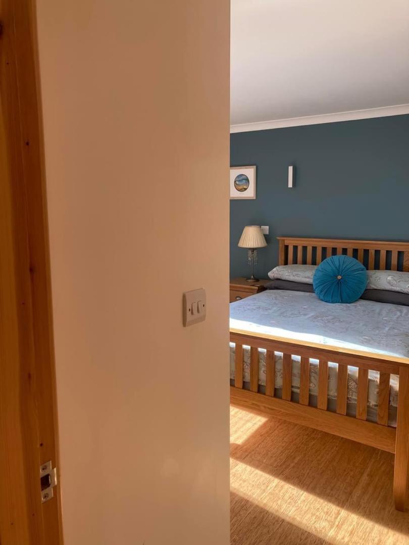 Three-Bedroom House photo 2